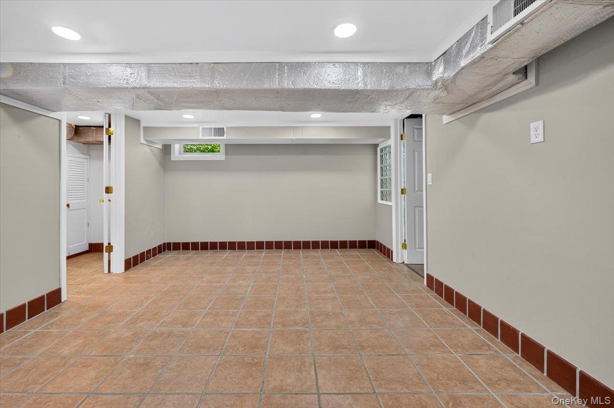 1155 Webster Avenue – For Rent photo 28