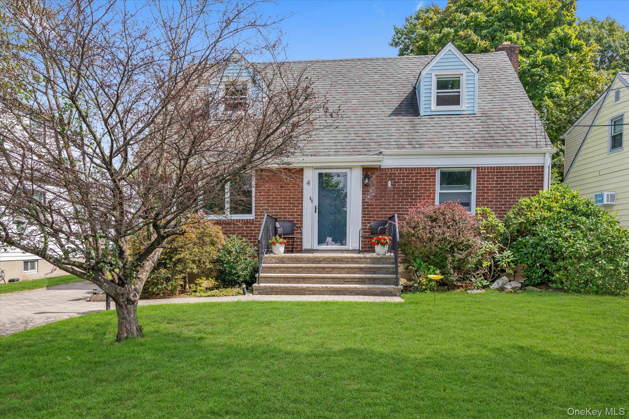 4 Rhame Avenue – For Sale