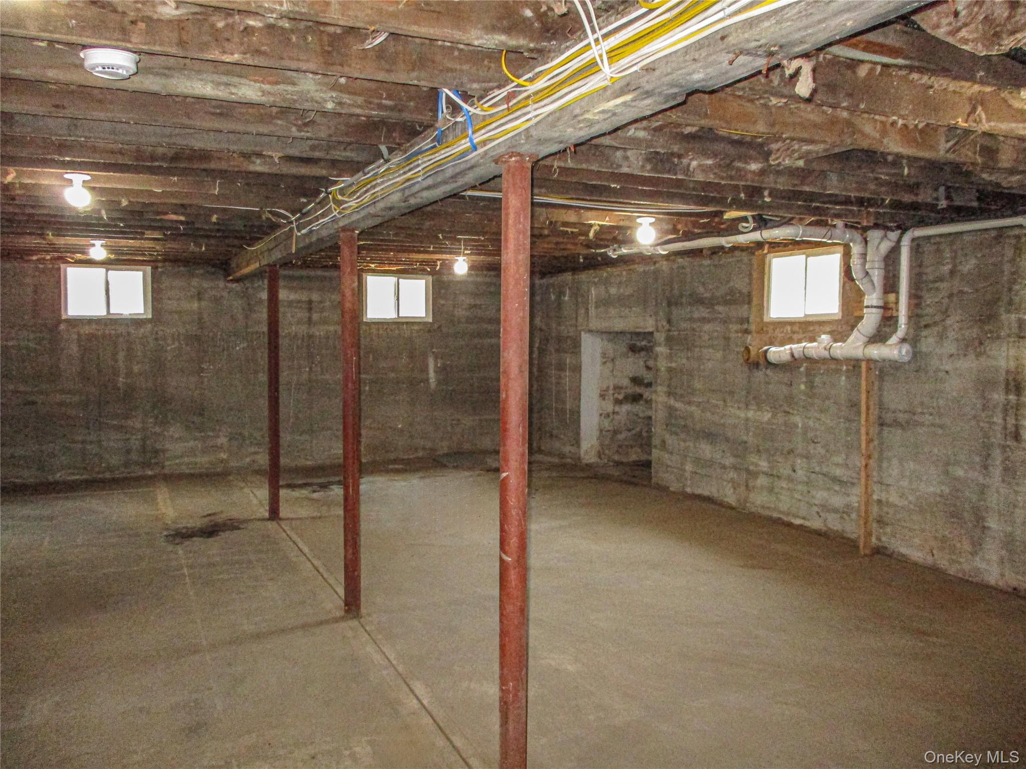 554 Mill Road – For Sale photo 27