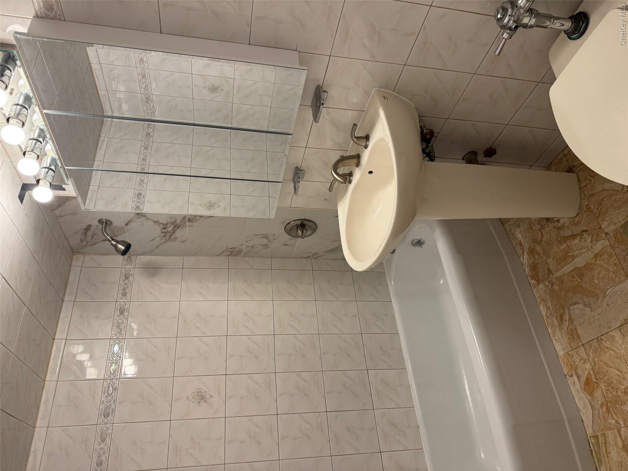 61-45 98 Street, Unit 10L photo 9