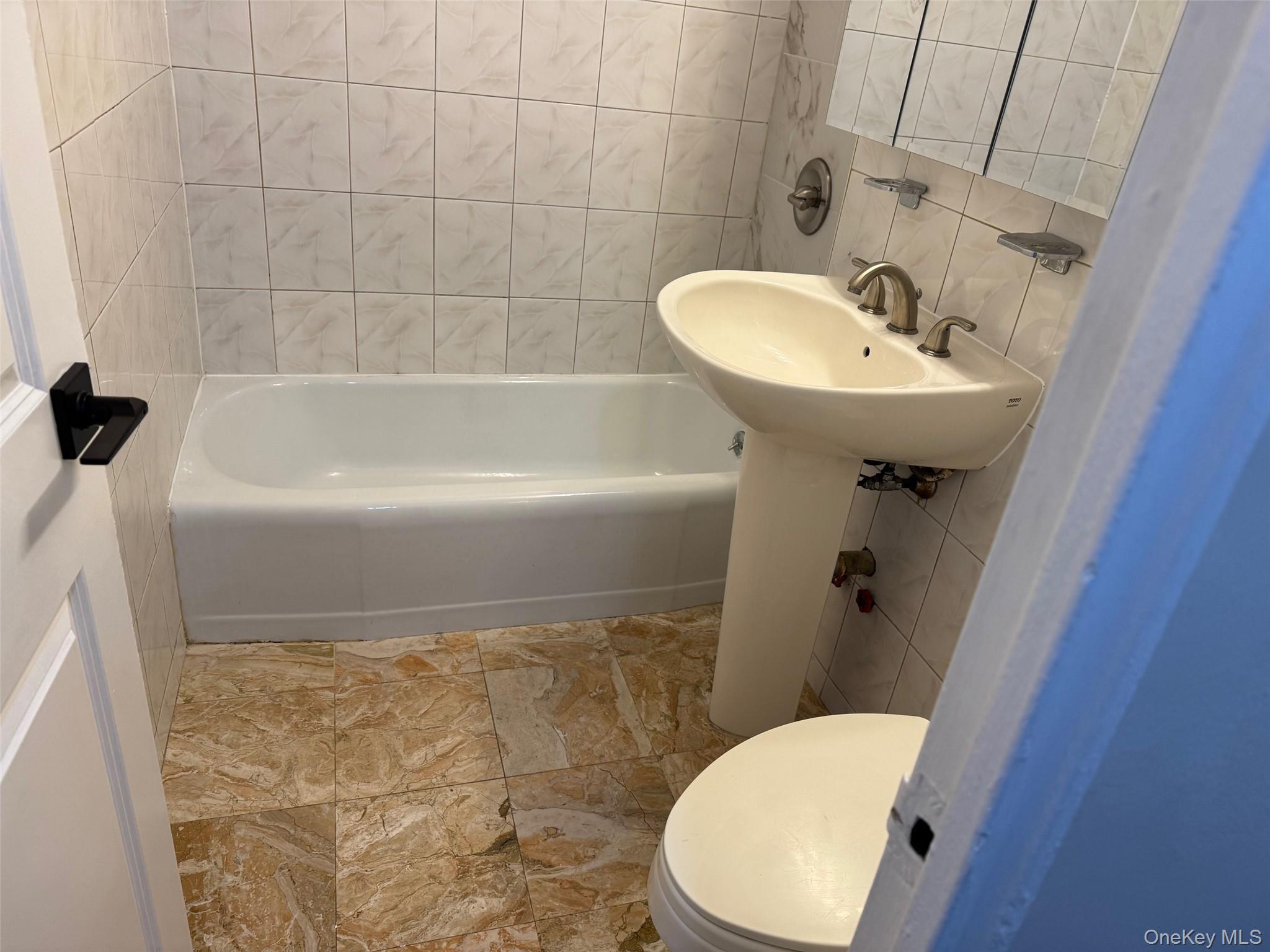61-45 98 Street, Unit 10L photo 10