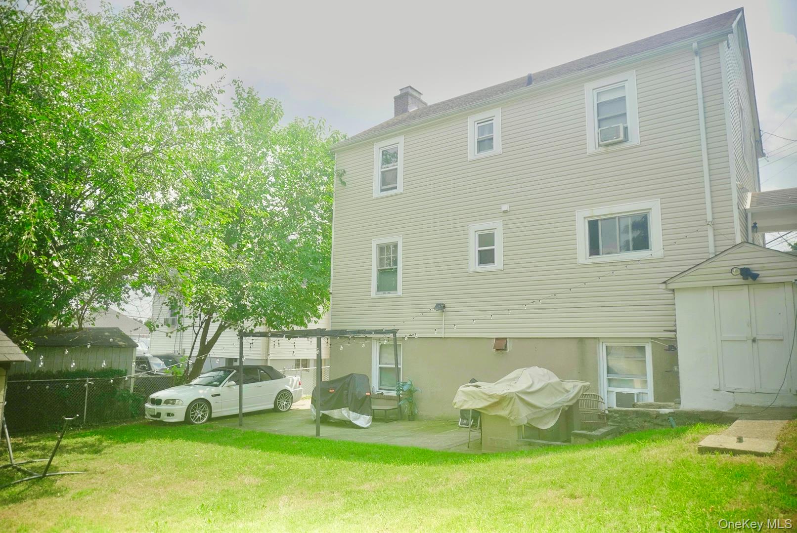 930 Mile Square Road – For Sale photo 4