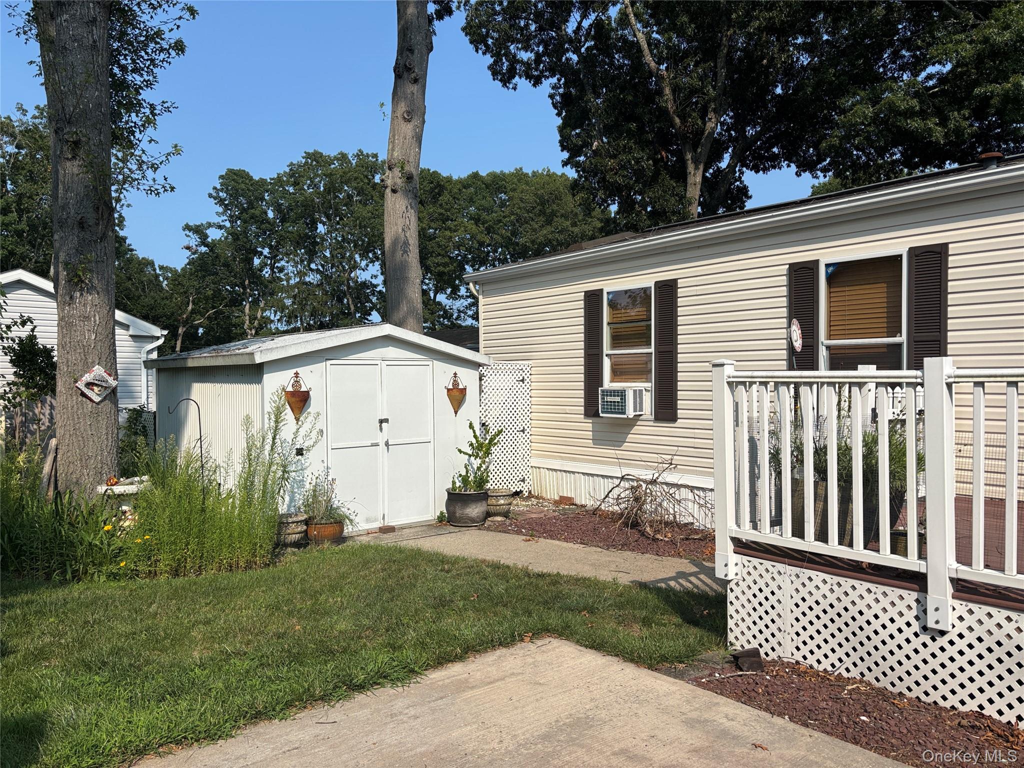 1661 Old Country Road, Unit 180 photo 3