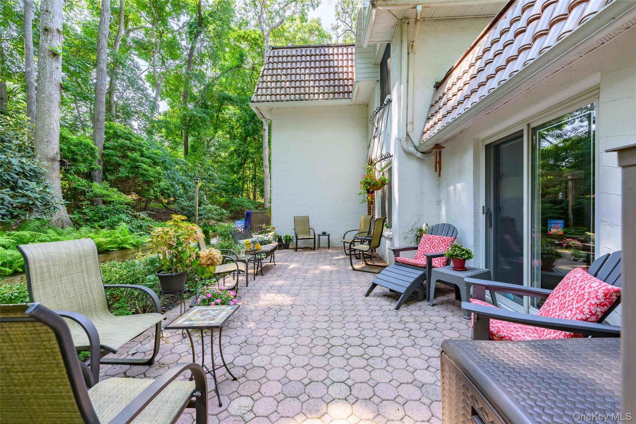 297 Brettonwoods Drive – For Sale photo 3