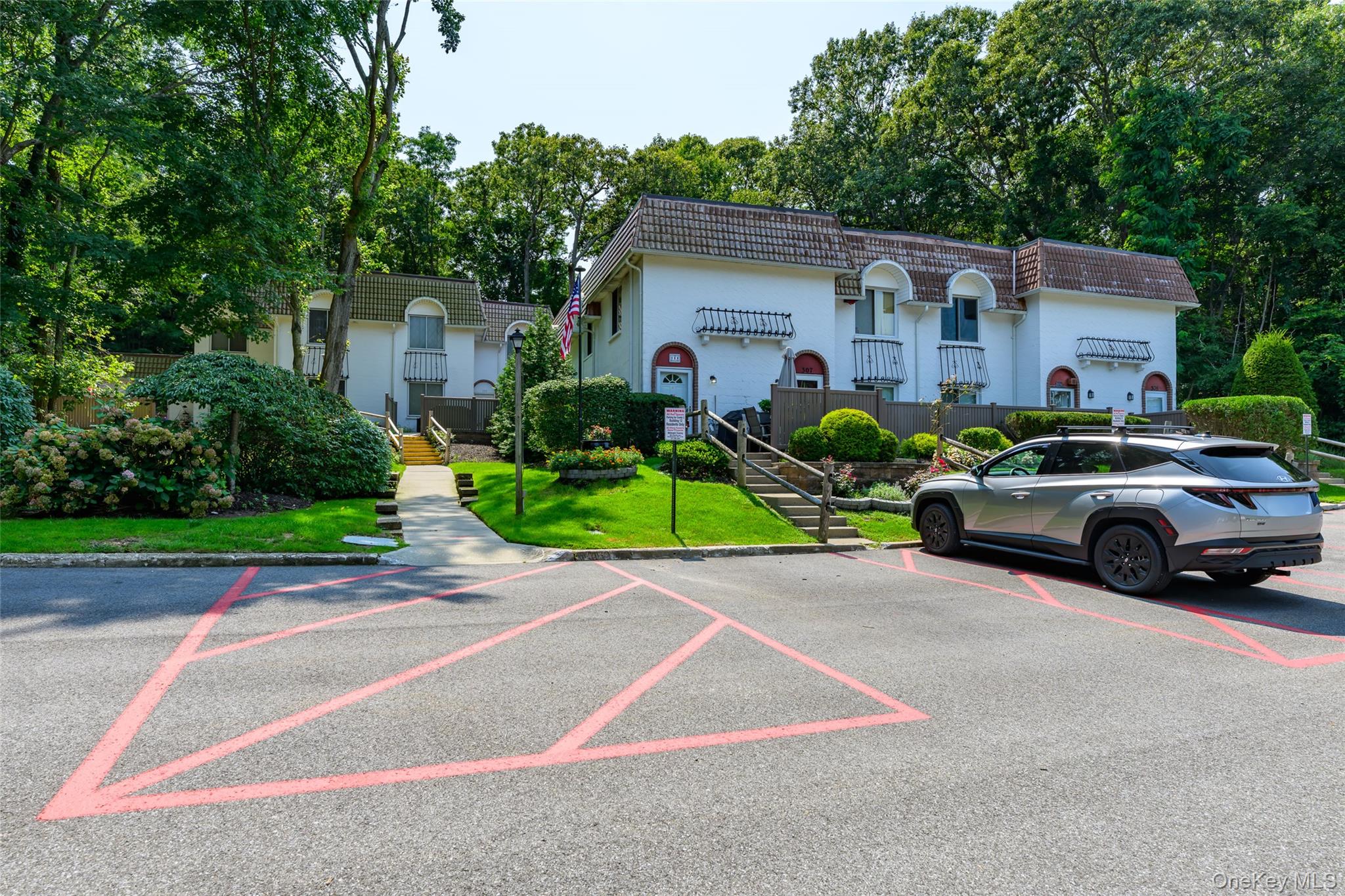 297 Brettonwoods Drive – For Sale
