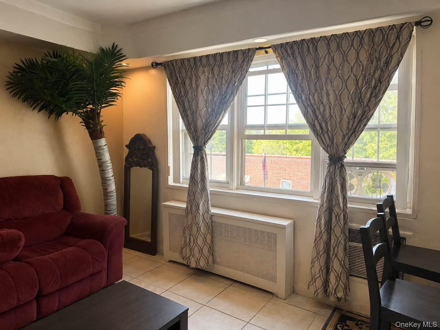 86-11 151st Avenue, Unit 4K photo 3