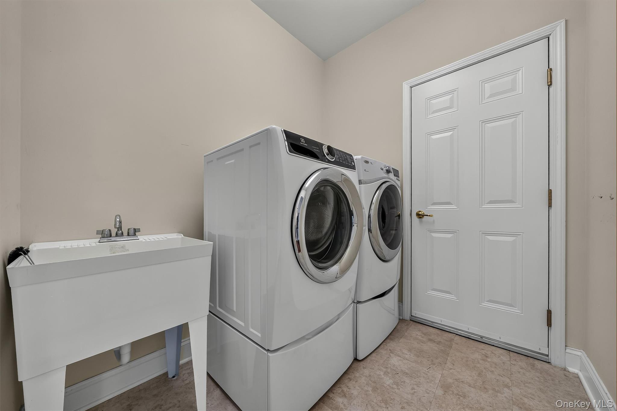 34 Hawthorne Drive – For Sale photo 23