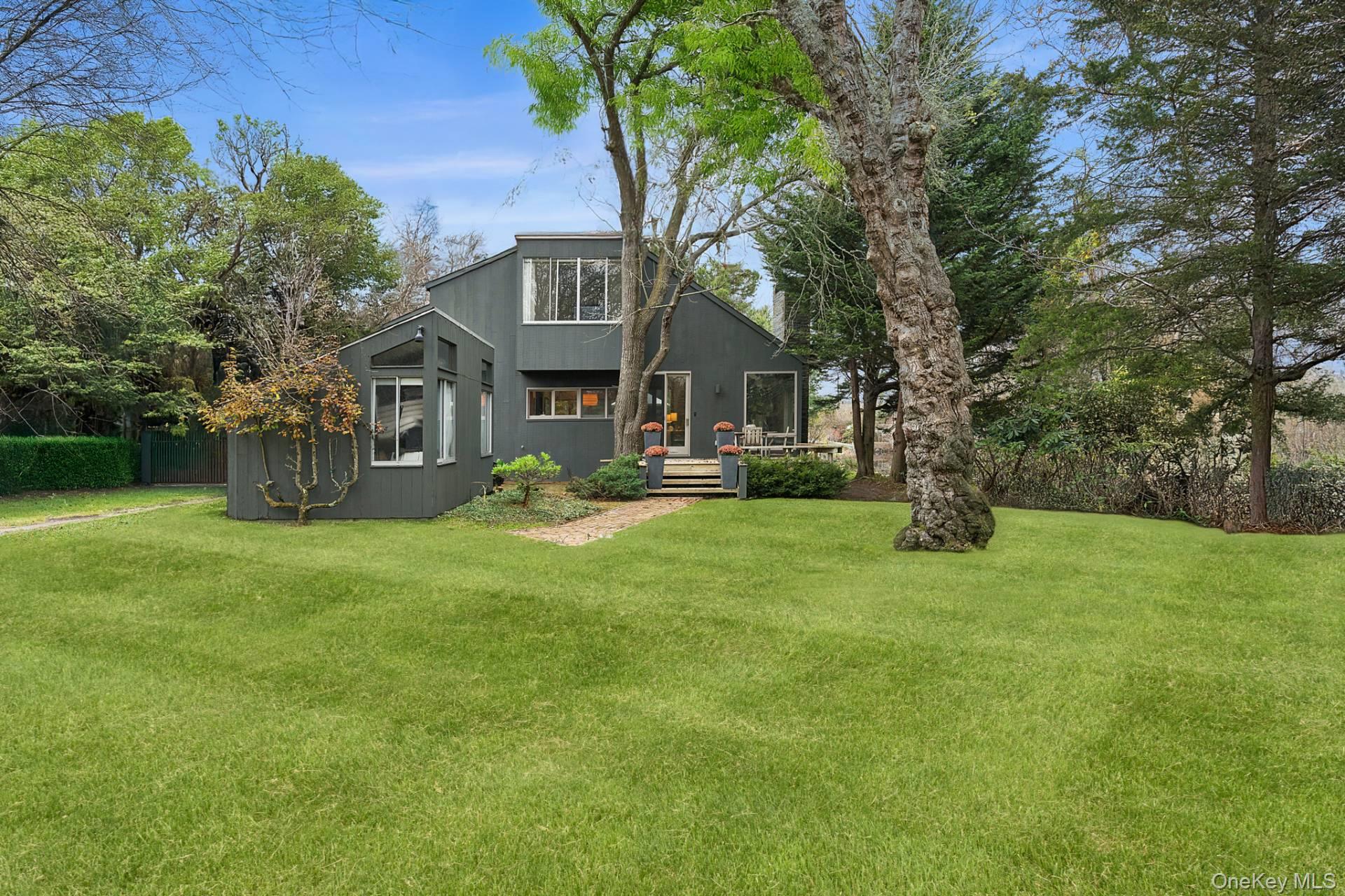212 Upper Seven Ponds Road – For Sale