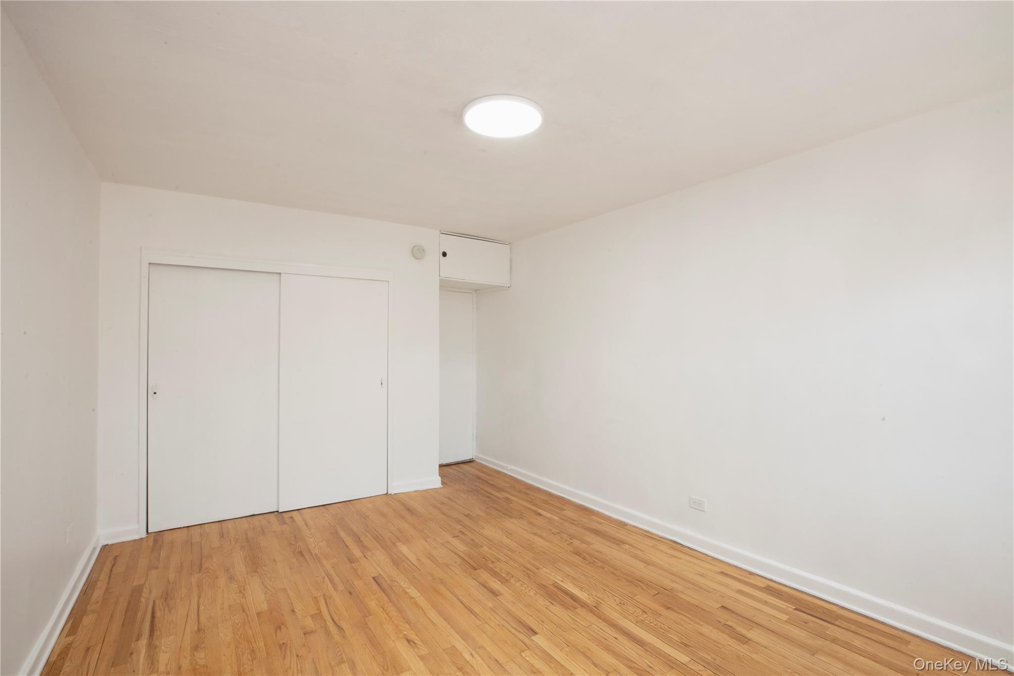 33-24 91 Street, Unit 4S photo 20