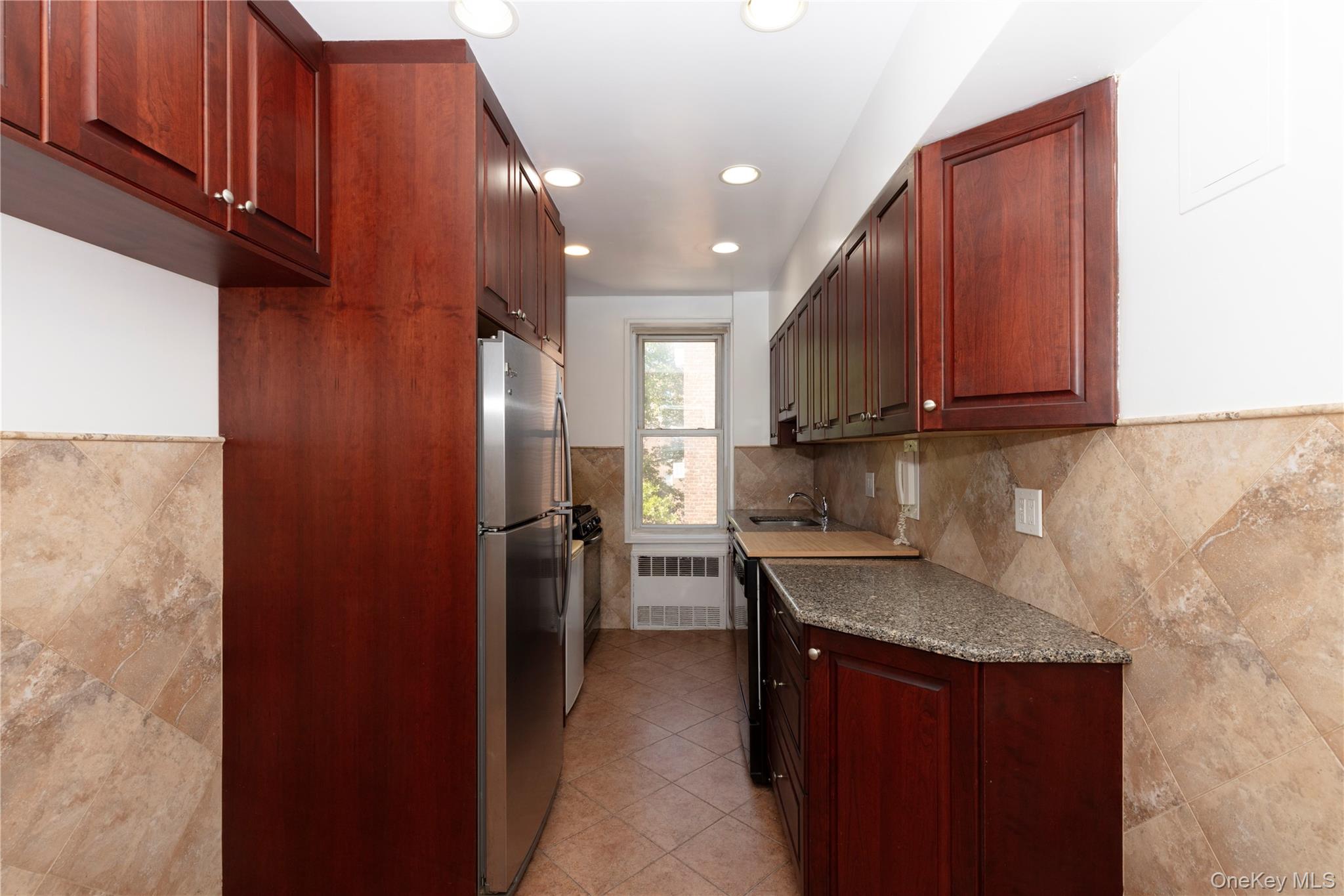 33-24 91 Street, Unit 4S photo 18
