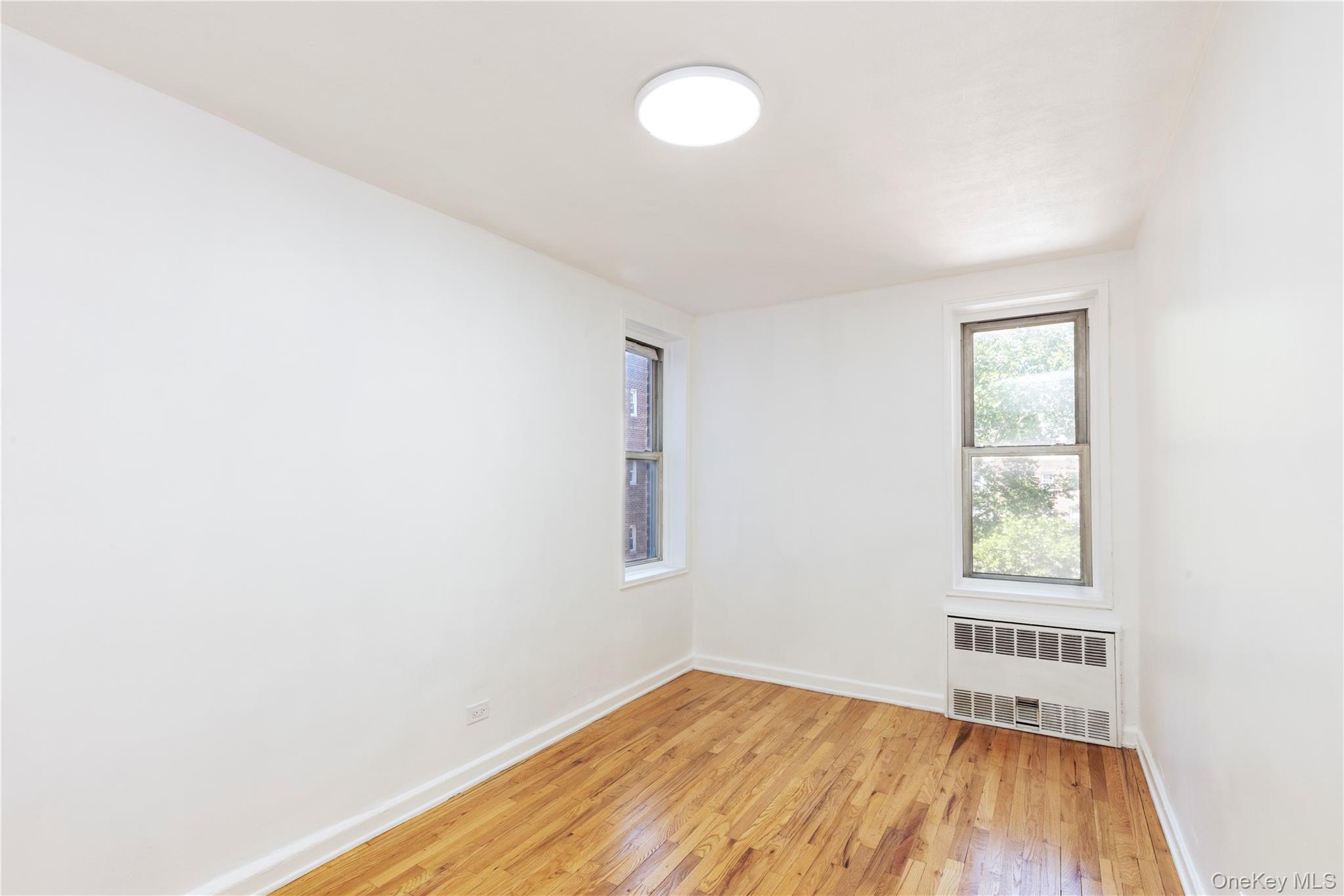 33-24 91 Street, Unit 4S photo 25