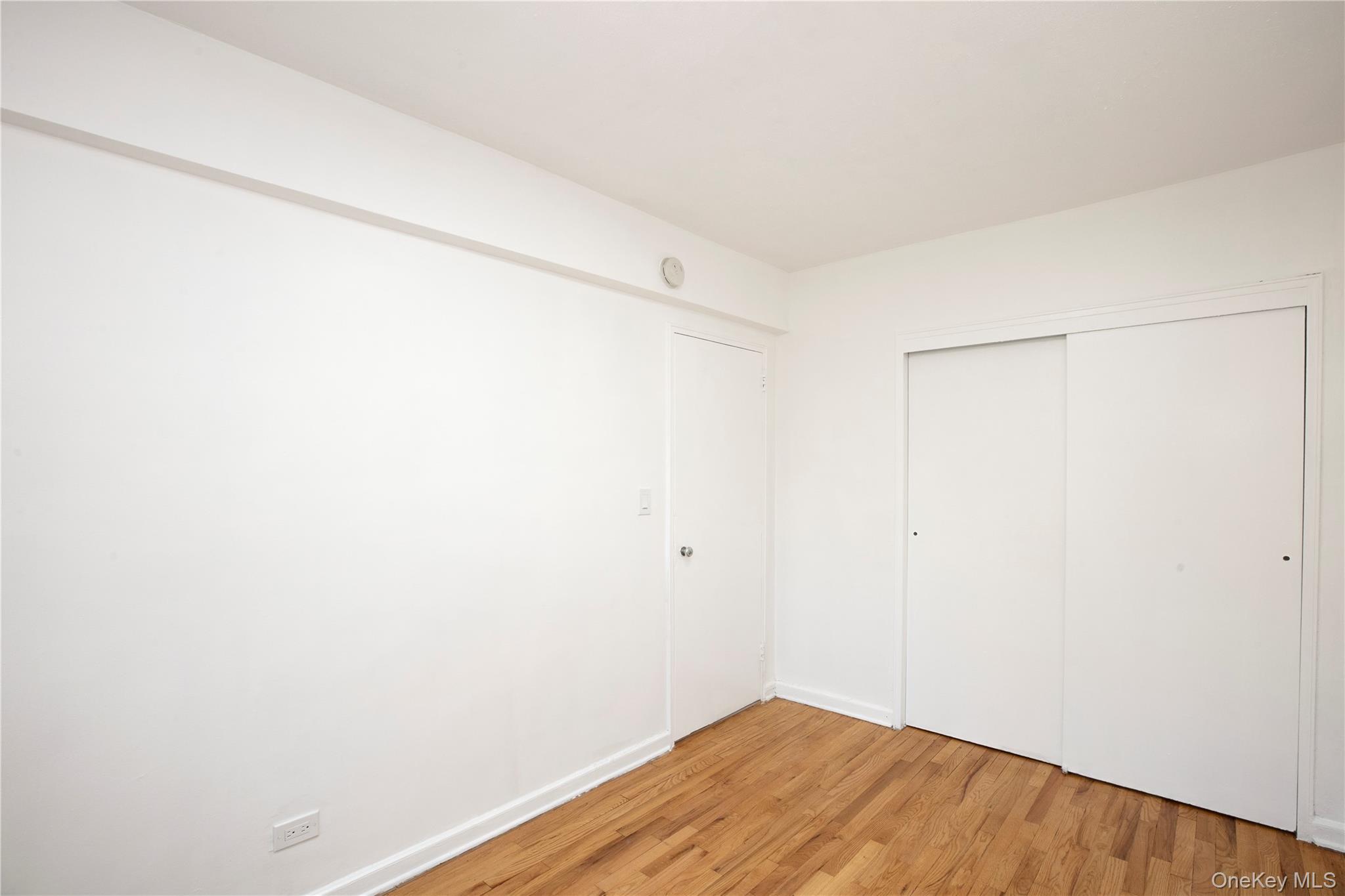 33-24 91 Street, Unit 4S photo 24