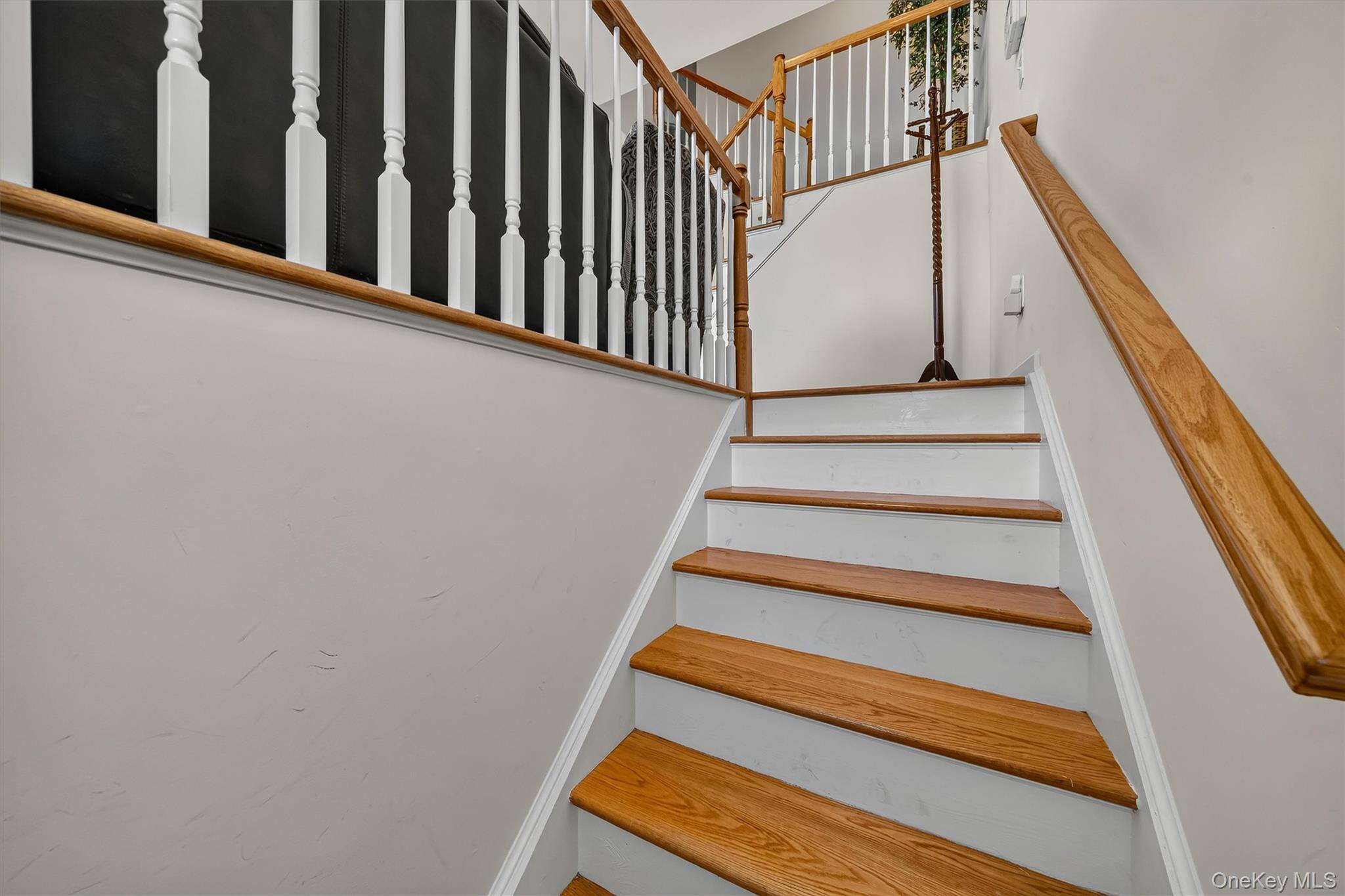 11 Hidden Creek Boulevard – For Sale photo 6