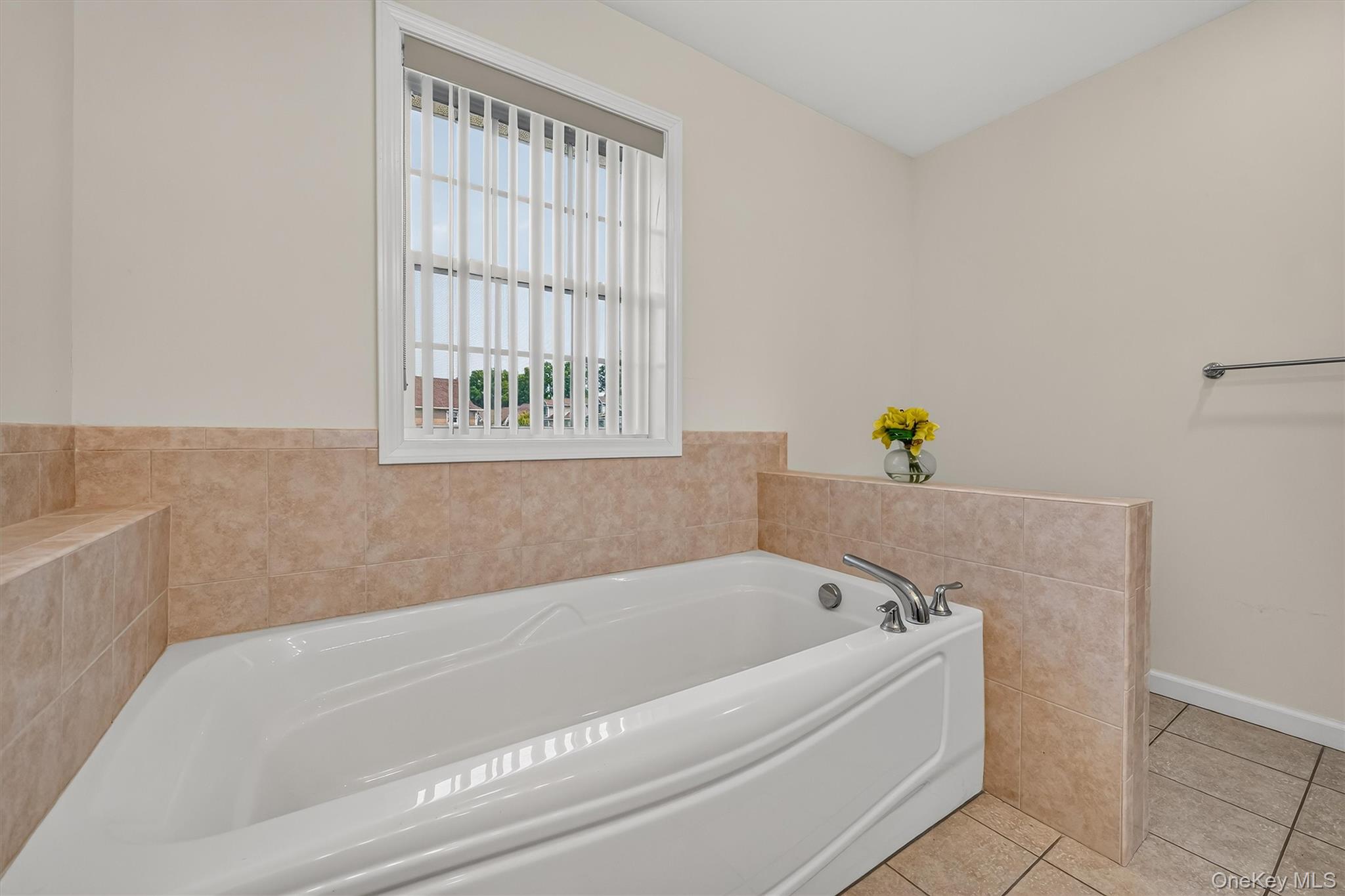 11 Hidden Creek Boulevard – For Sale photo 27