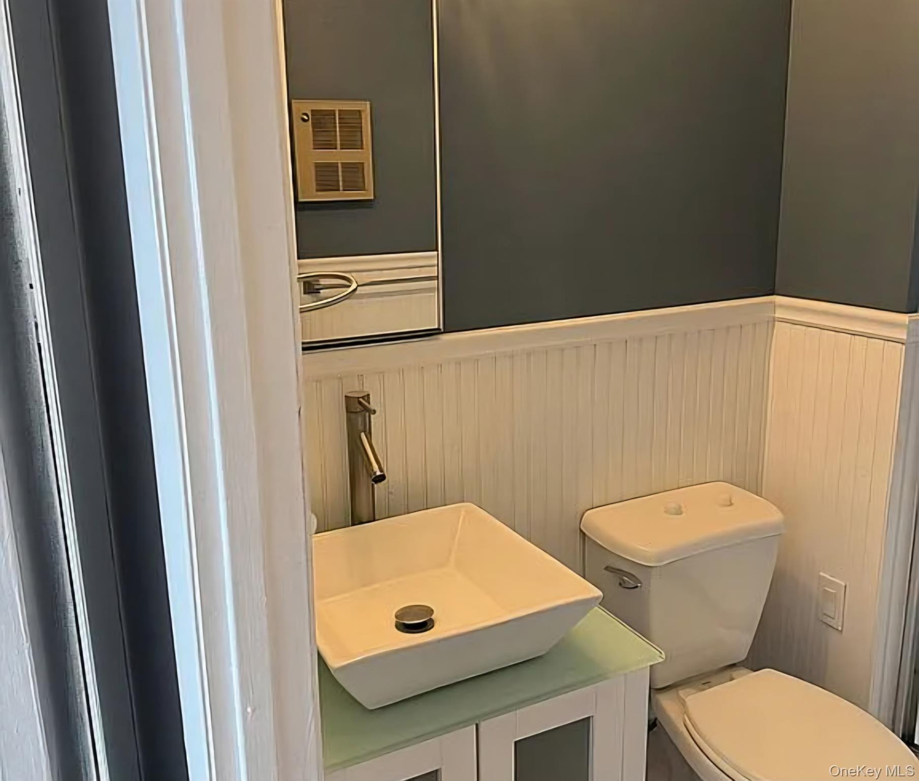 725 Miller Avenue, Unit 410 photo 5