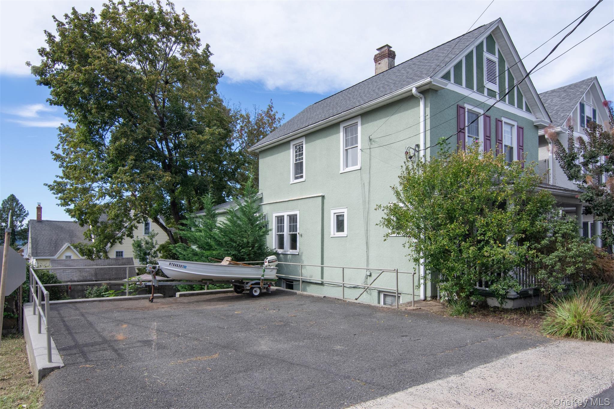 18 Grinnell Street – For Sale photo 3