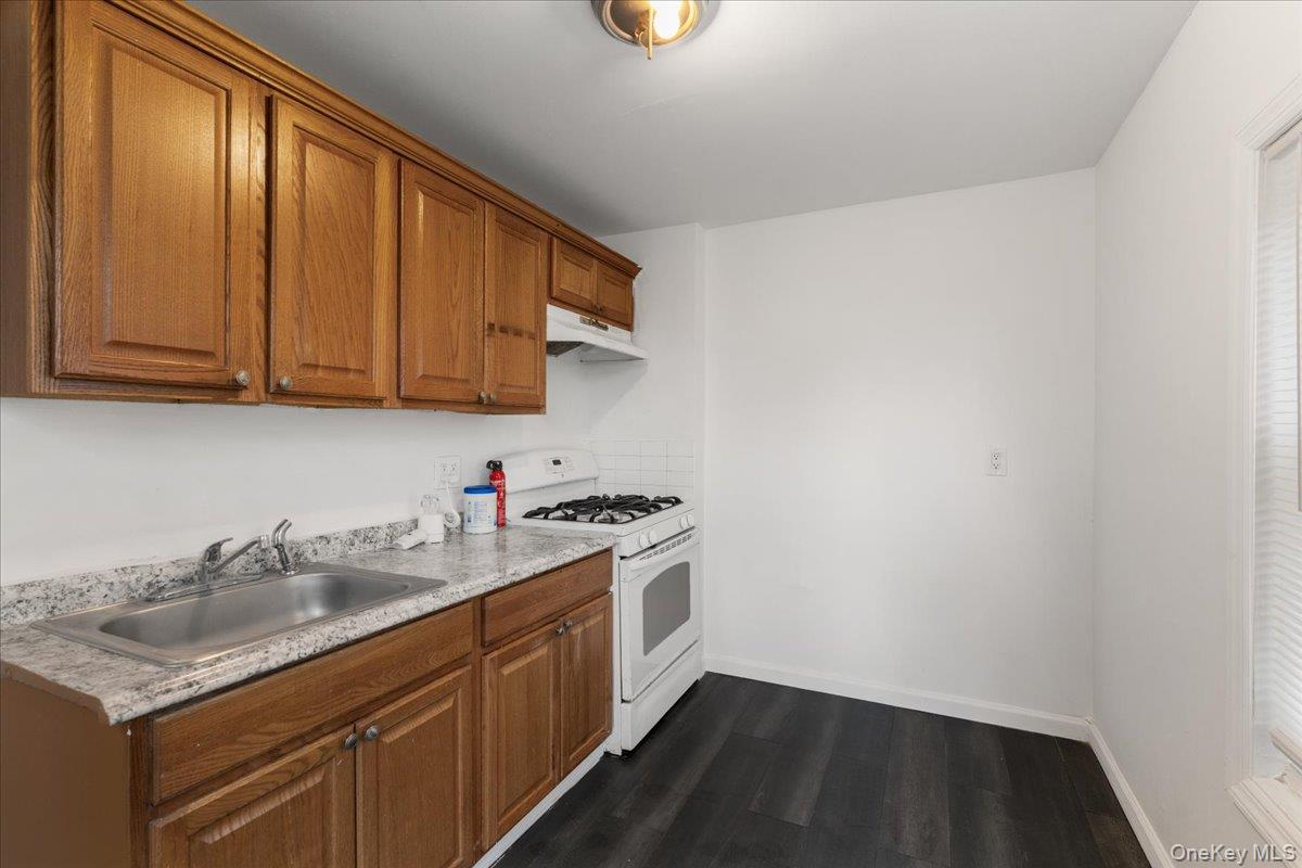 64 Stewart Avenue – For Sale photo 14