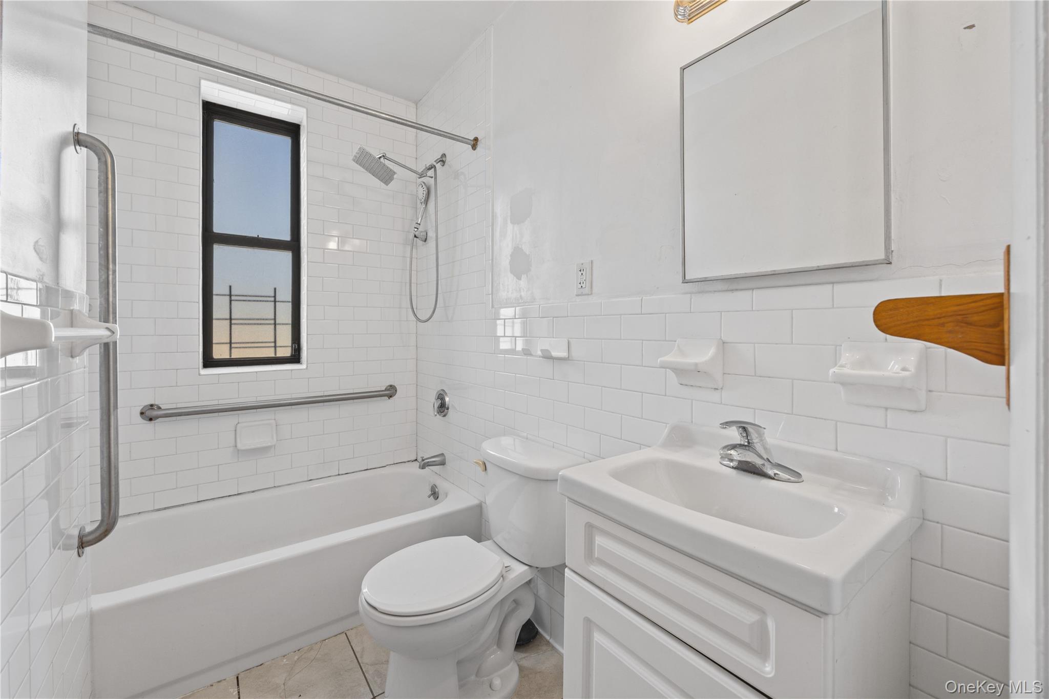 1015 Summit Avenue, Unit 4A photo 12
