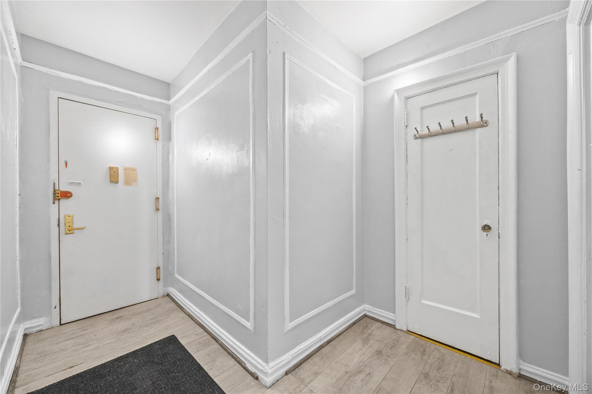 1015 Summit Avenue, Unit 4A photo 3