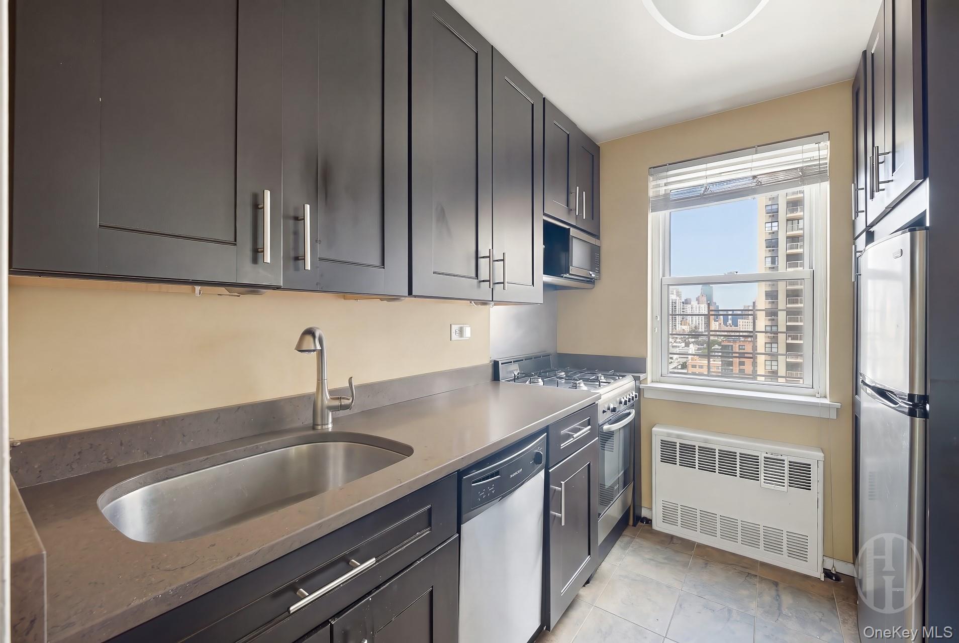 333 East 79th Street, Unit 18T photo 4
