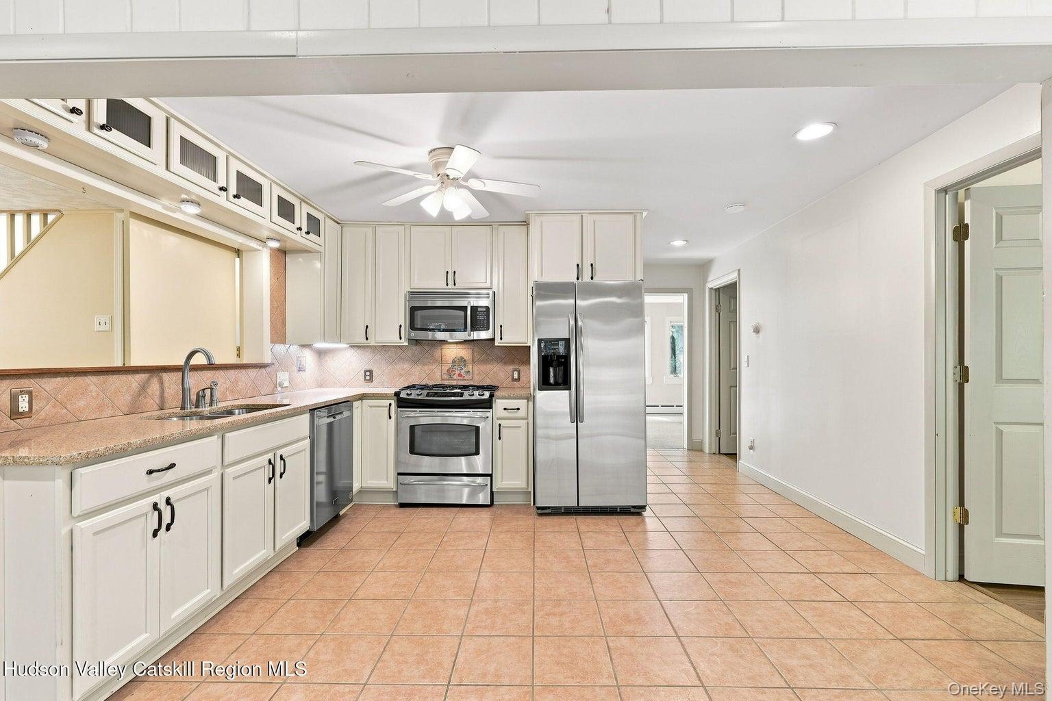 307 Old Kingston Road – For Sale photo 5