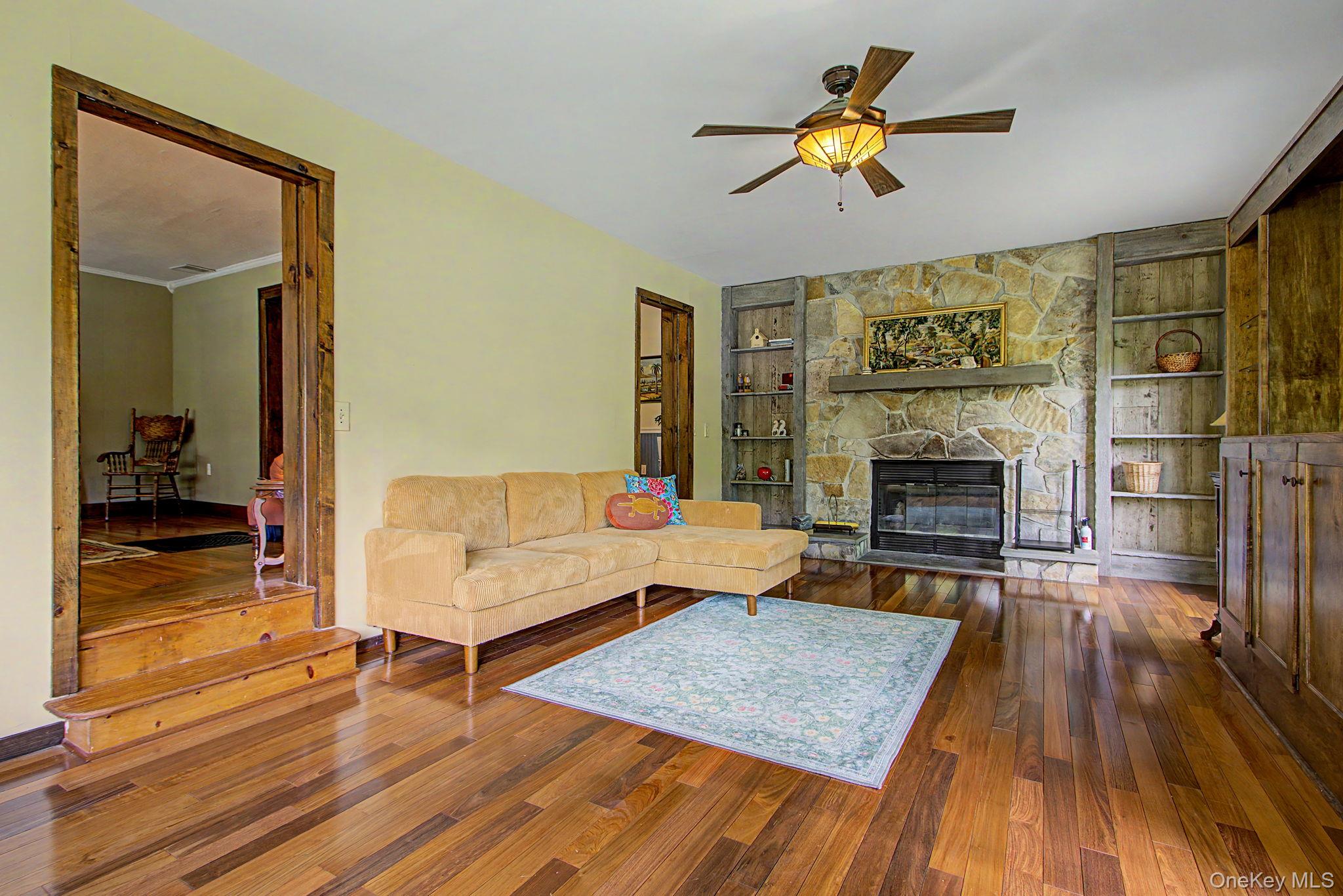 102 E Market Street – For Sale photo 13