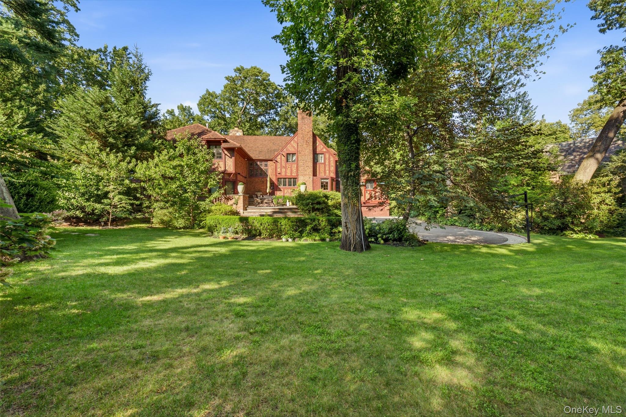 60 Wensley Drive – For Sale photo 11