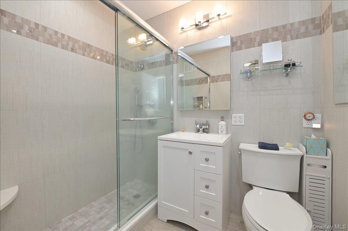 40 Stoner Avenue, Unit 2F photo 6