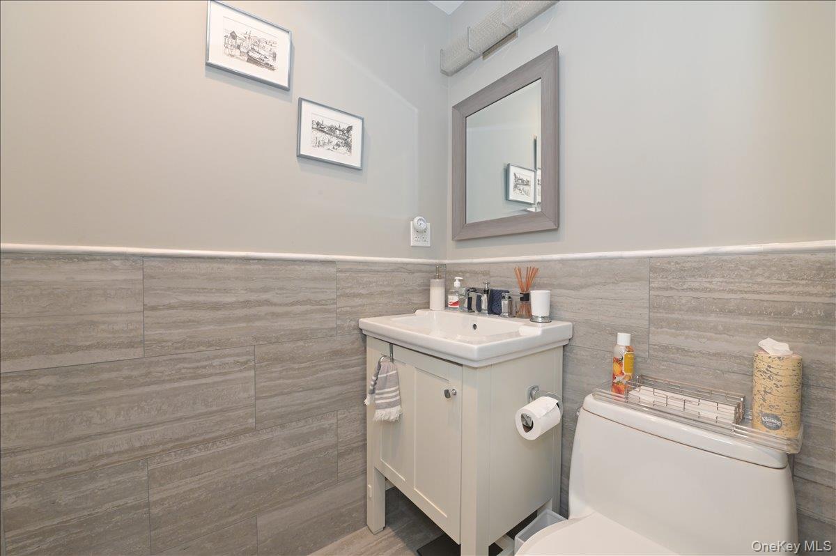 40 Stoner Avenue, Unit 2F photo 7