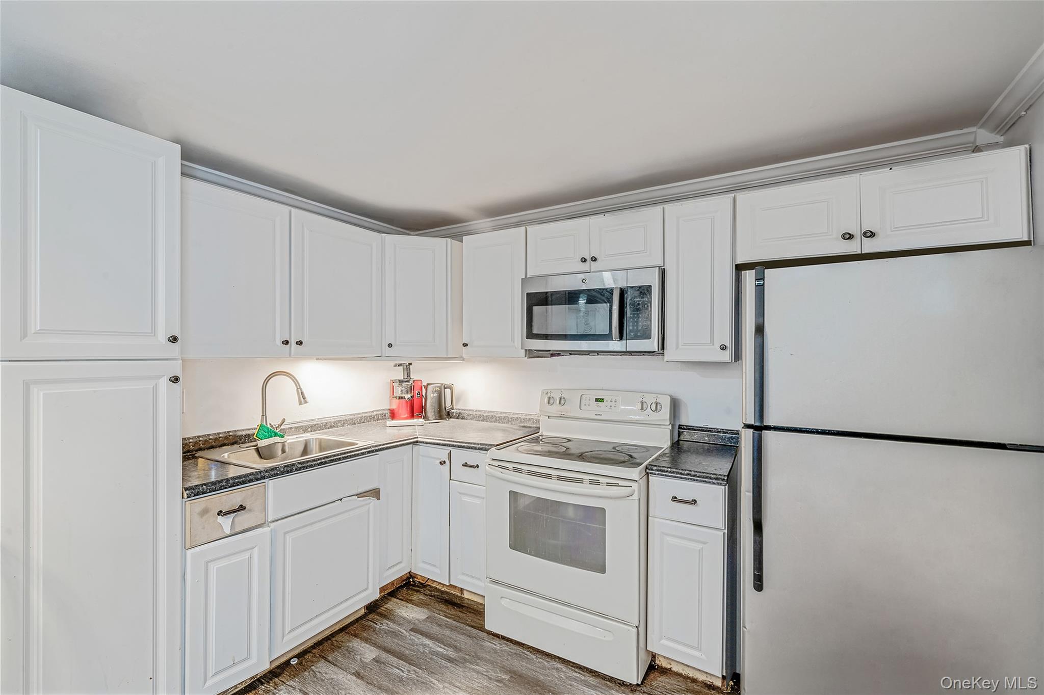 413 Glen Drive – For Sale photo 21