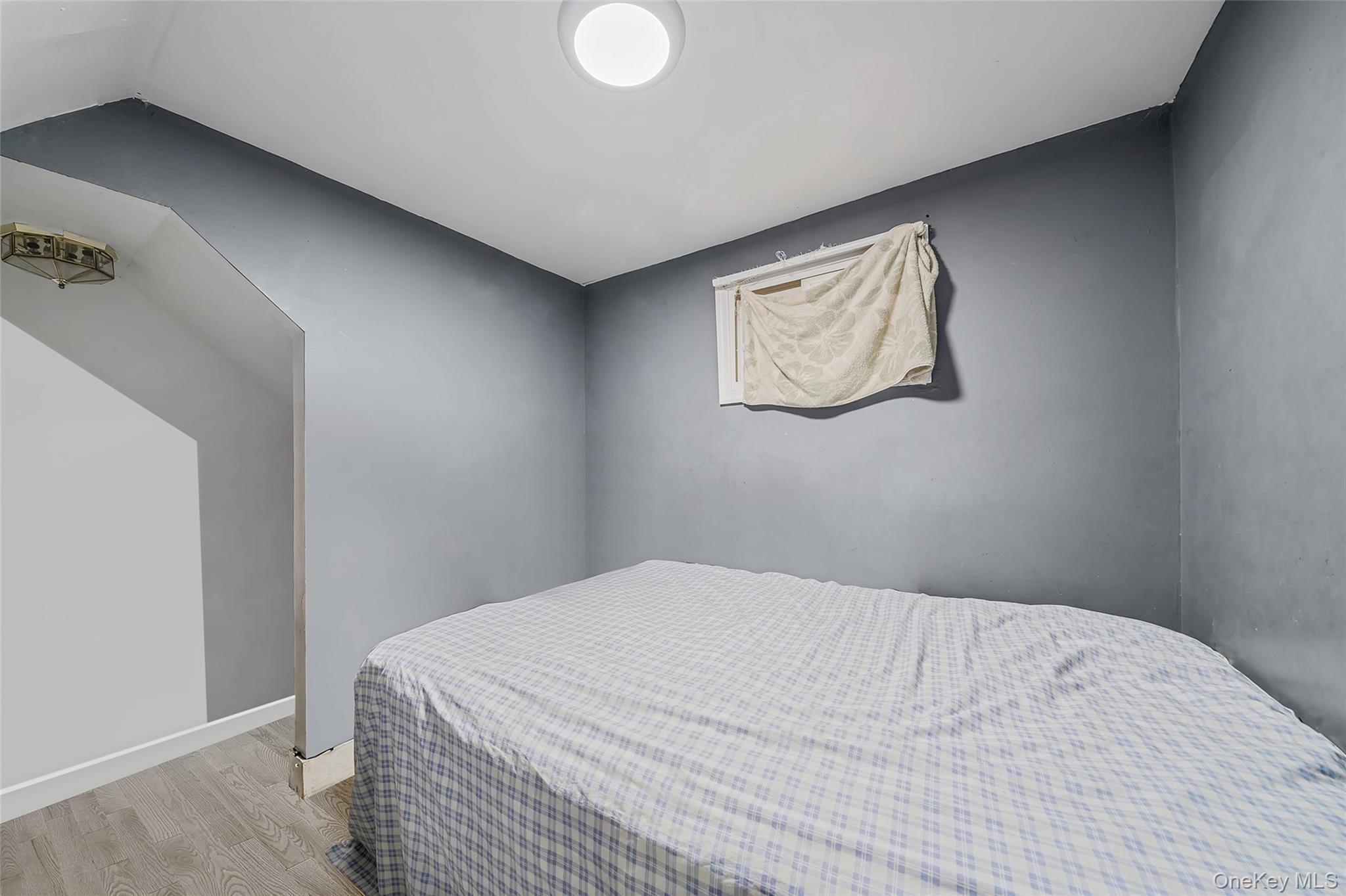413 Glen Drive – For Sale photo 18