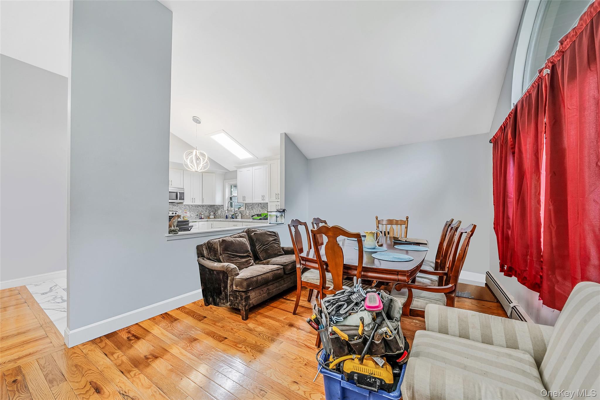 413 Glen Drive – For Sale photo 5