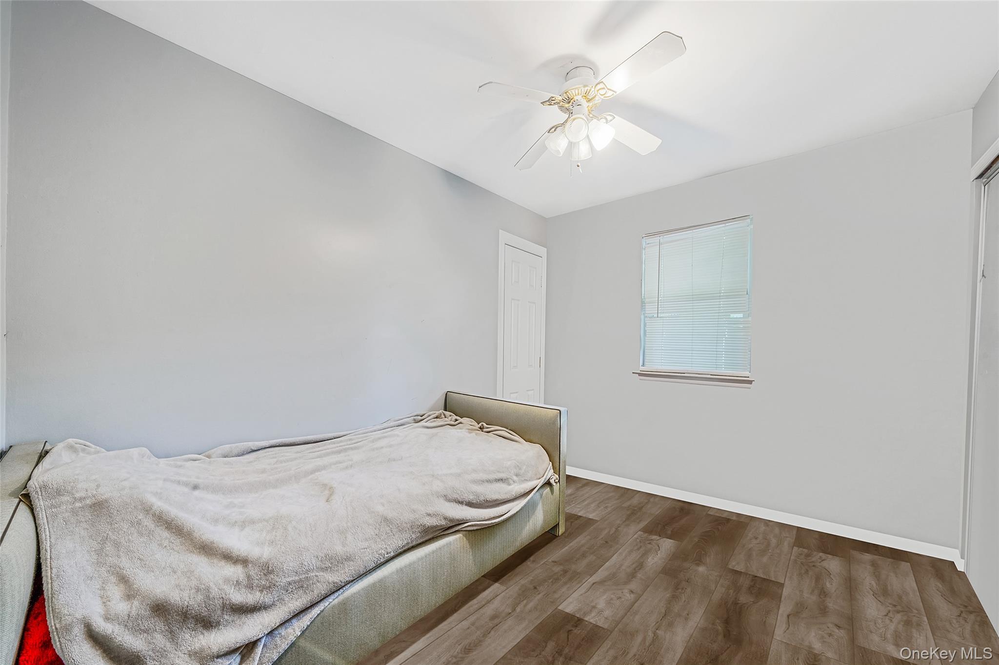 413 Glen Drive – For Sale photo 11