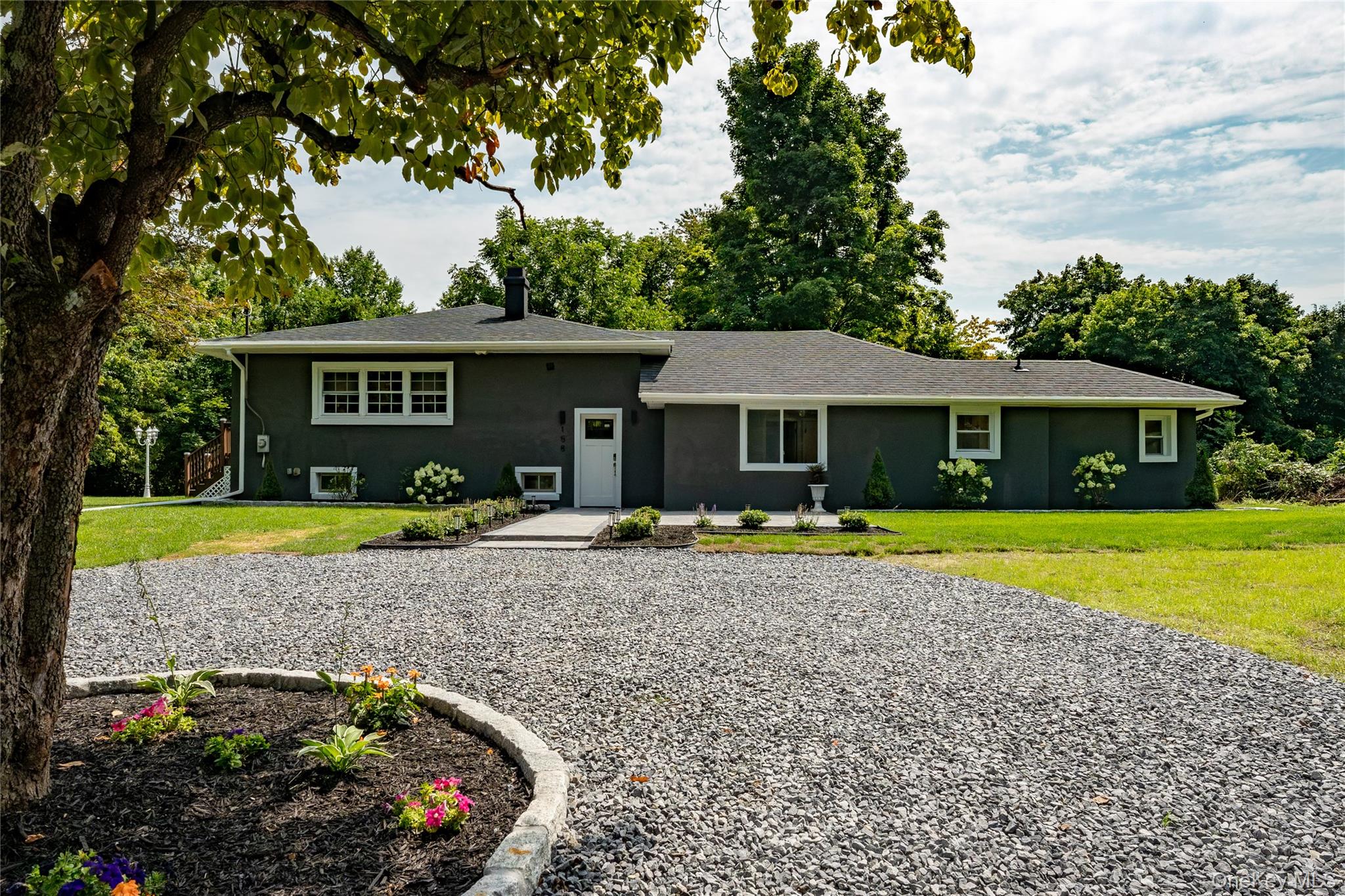 158 Schlueter Drive – For Sale