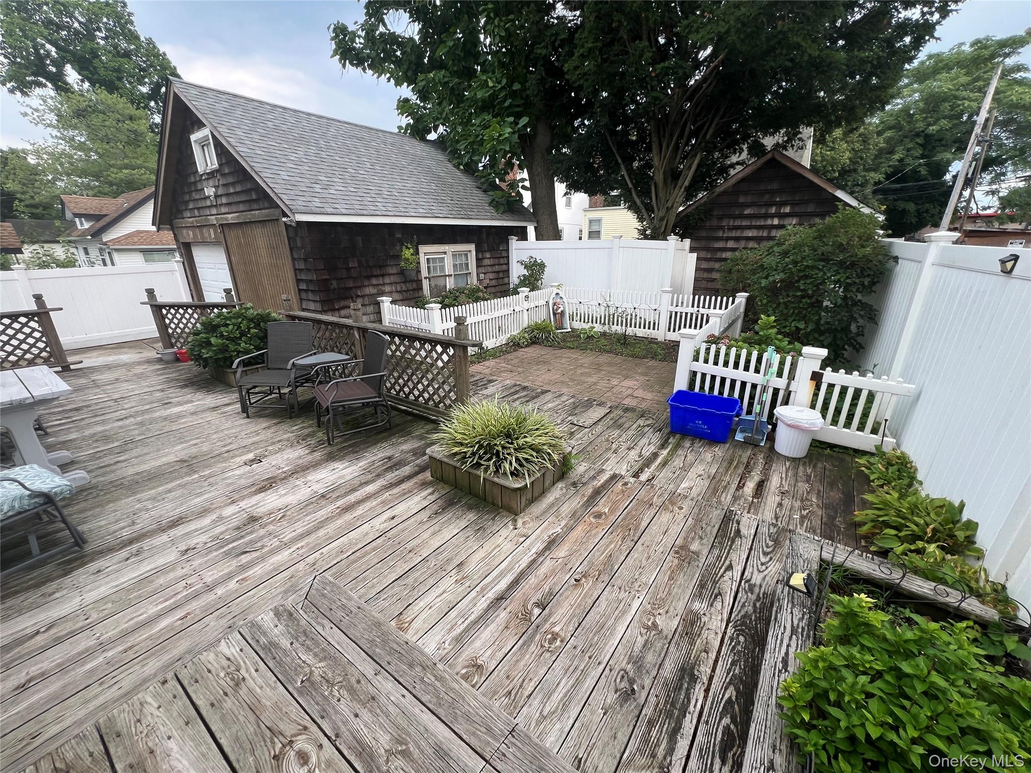 1014 Bonaparte Place – For Sale photo 23