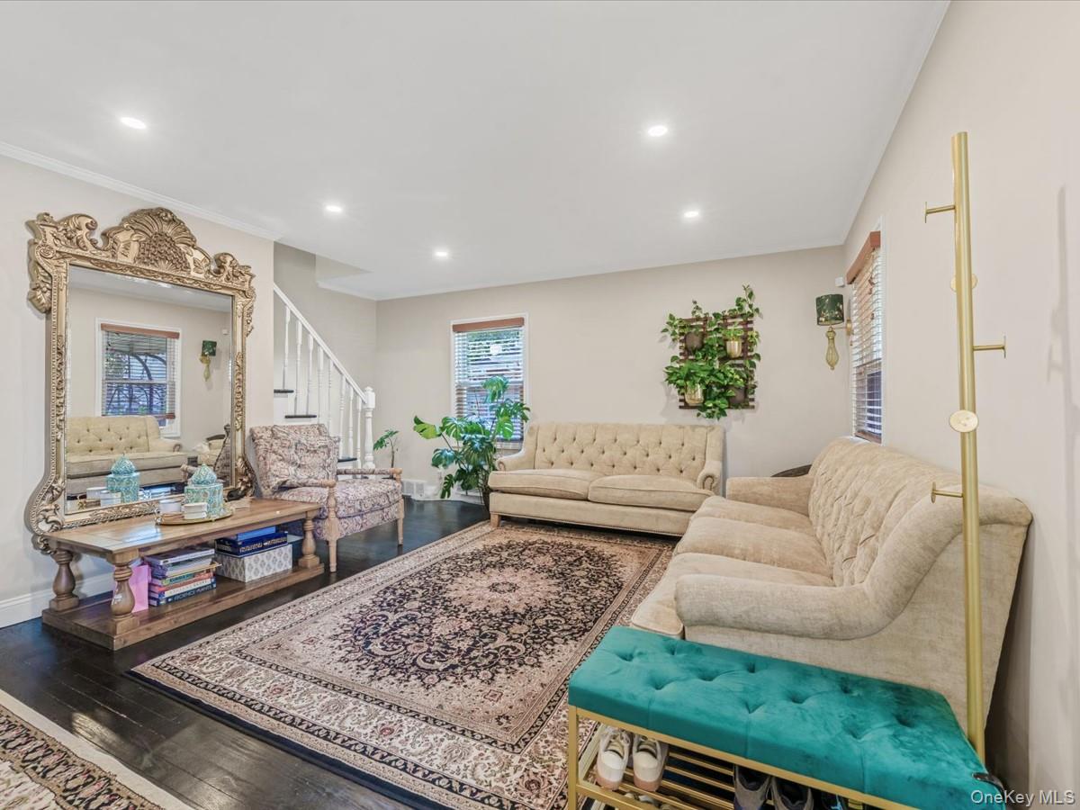 1517 Falmouth Avenue – For Sale photo 3