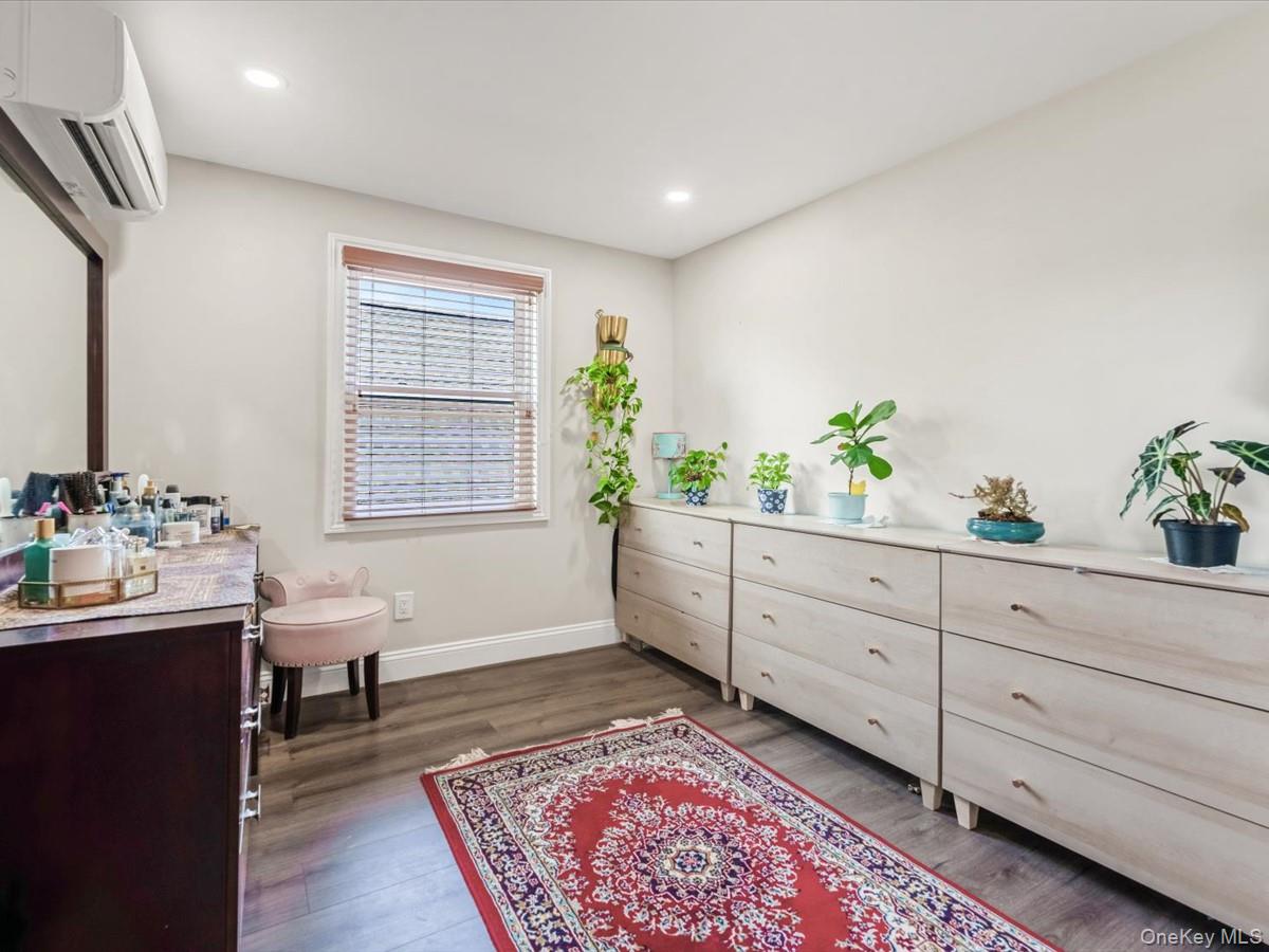 1517 Falmouth Avenue – For Sale photo 12