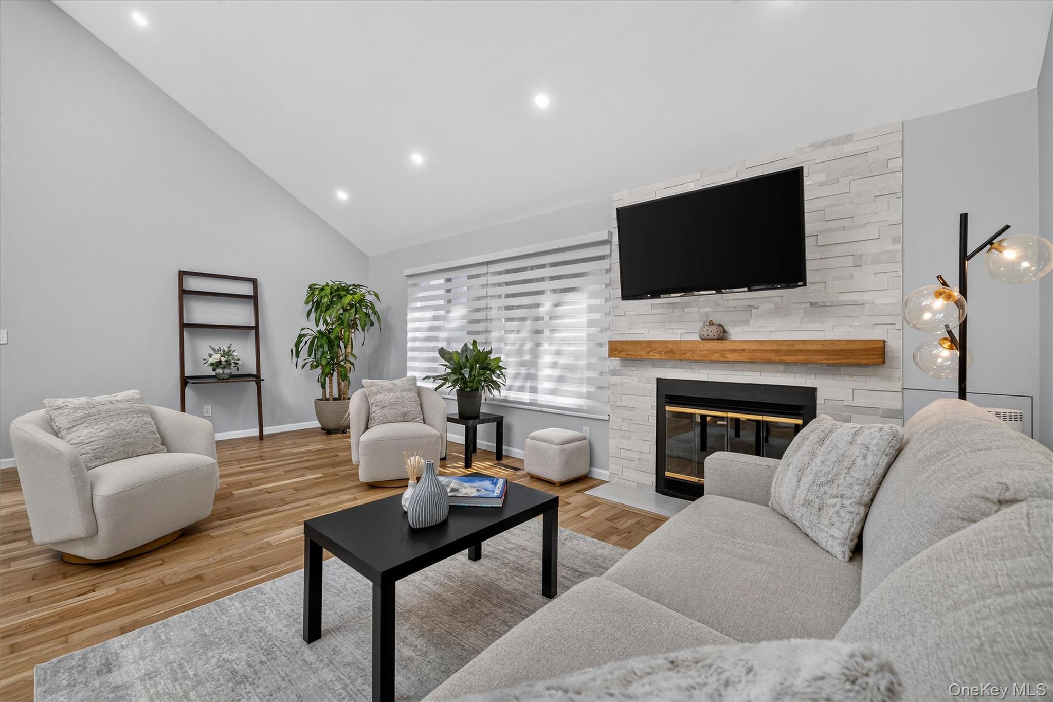109 Woods End Road – For Rent photo 15