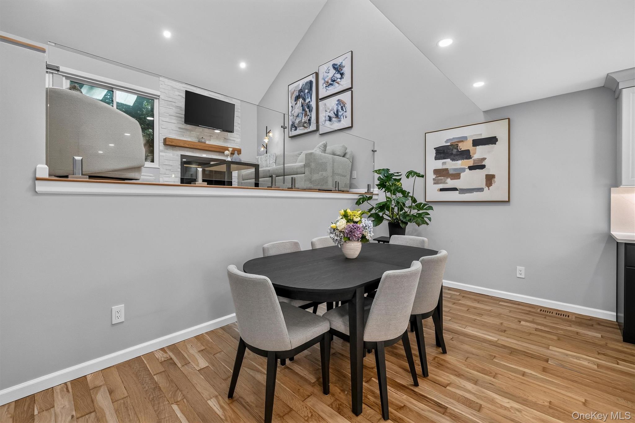 109 Woods End Road – For Rent photo 7