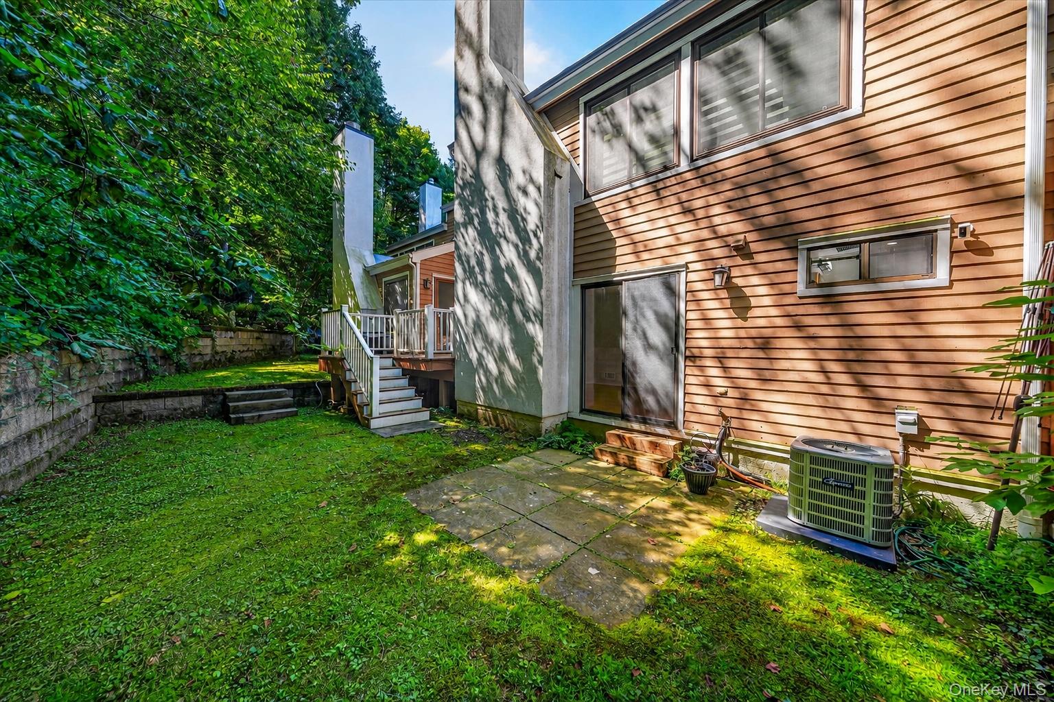109 Woods End Road – For Rent photo 32
