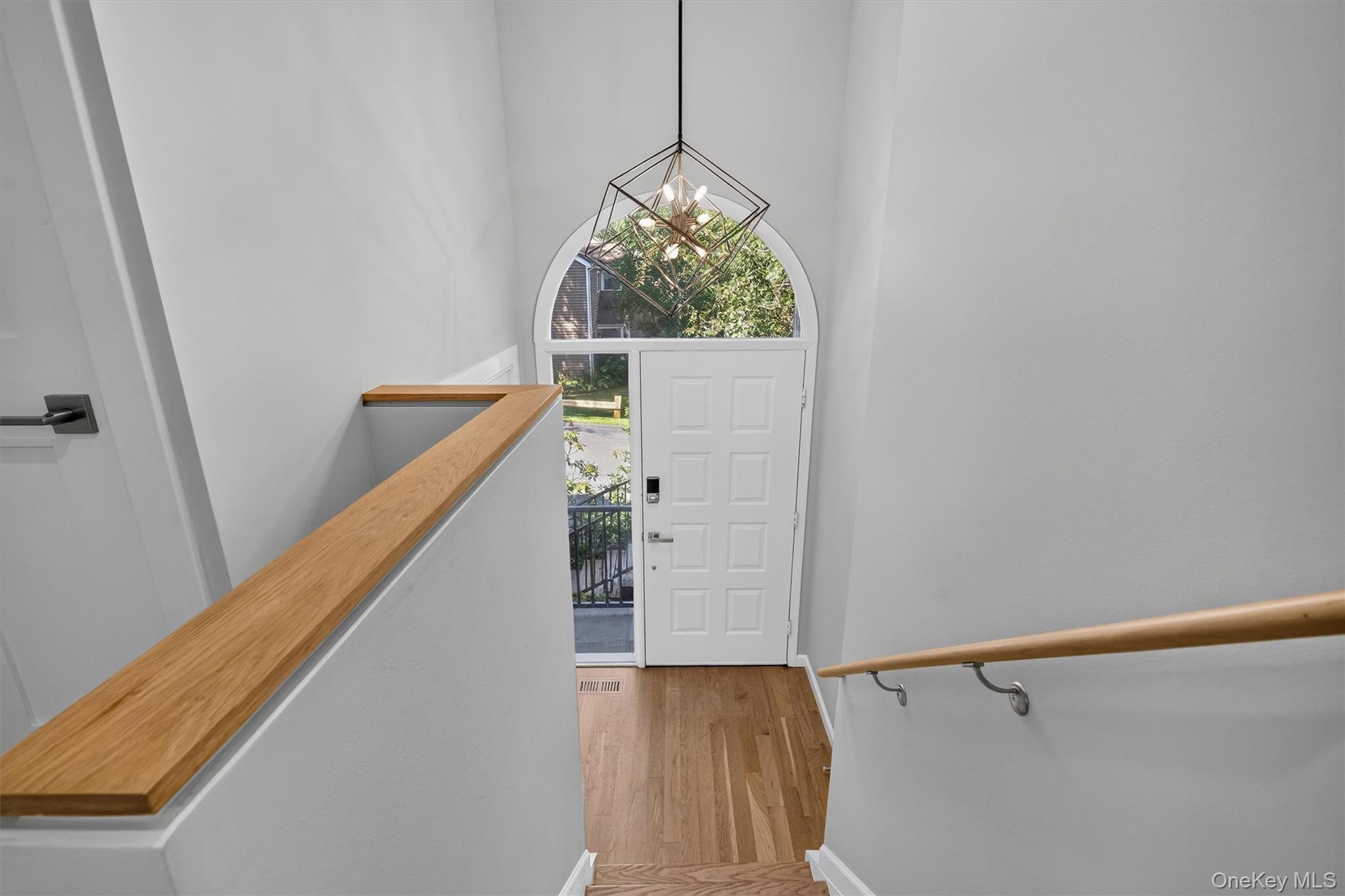 109 Woods End Road – For Rent photo 4