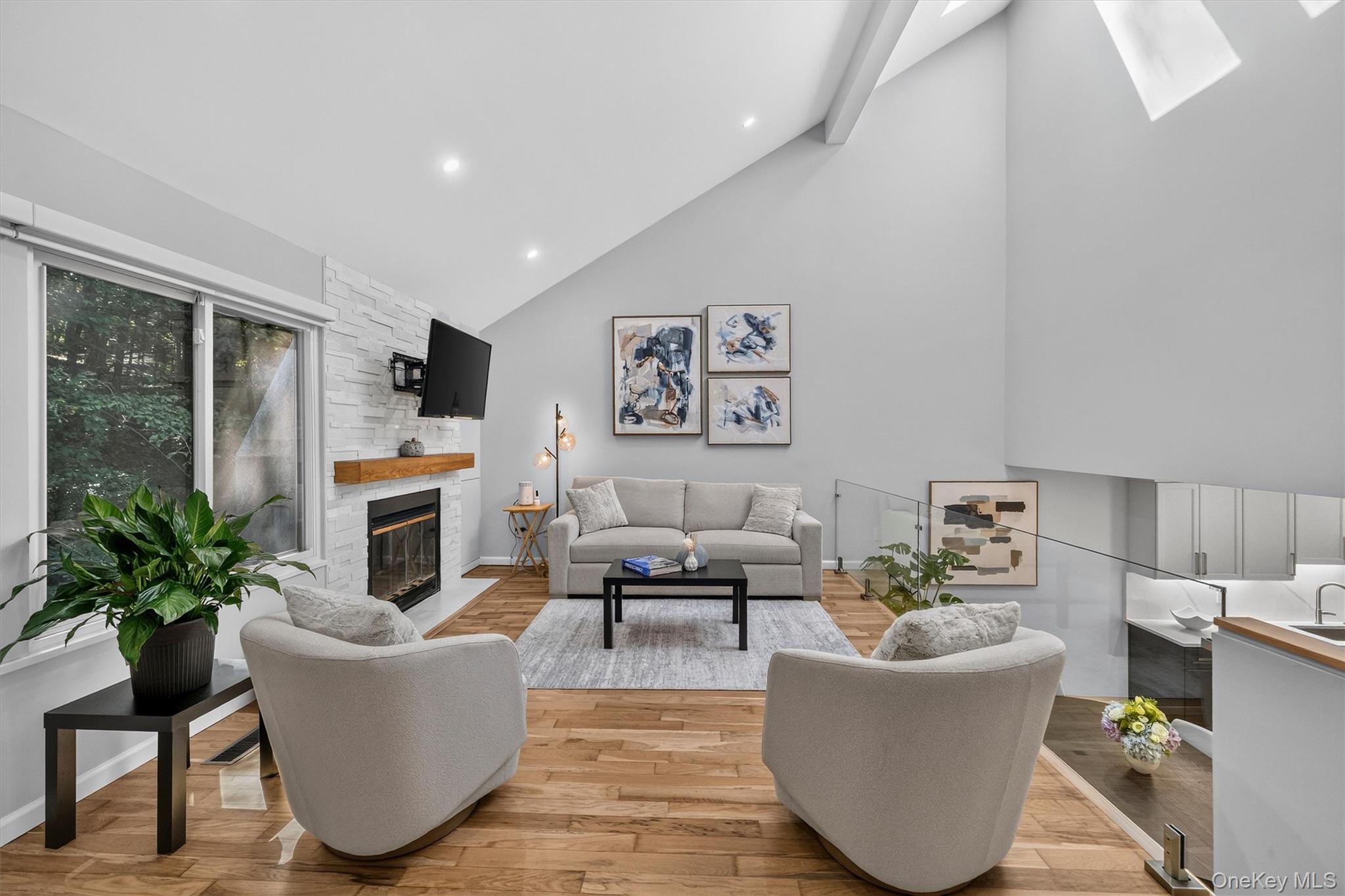 109 Woods End Road – For Rent photo 12