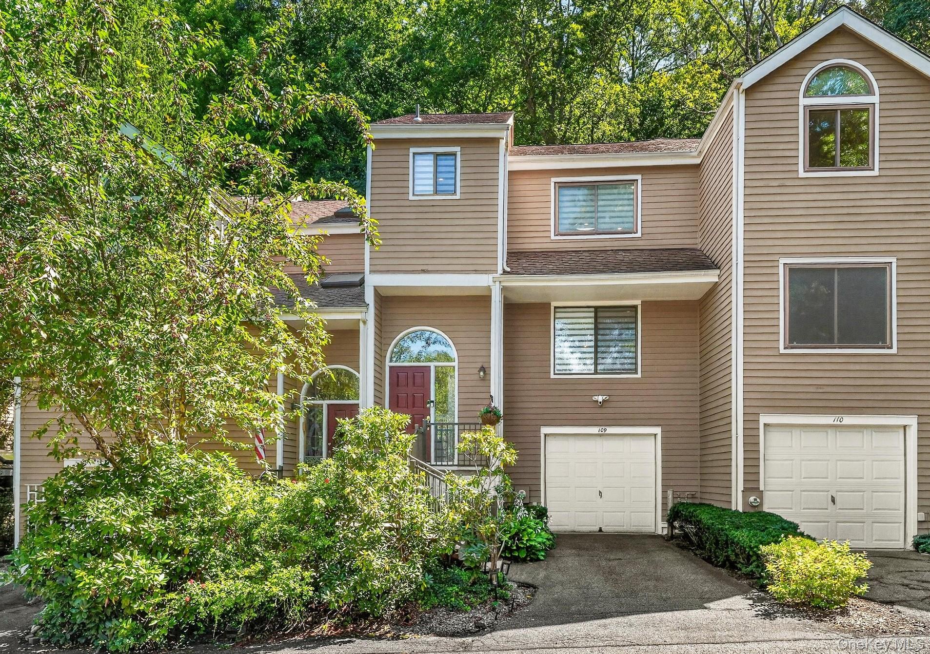 109 Woods End Road – For Rent