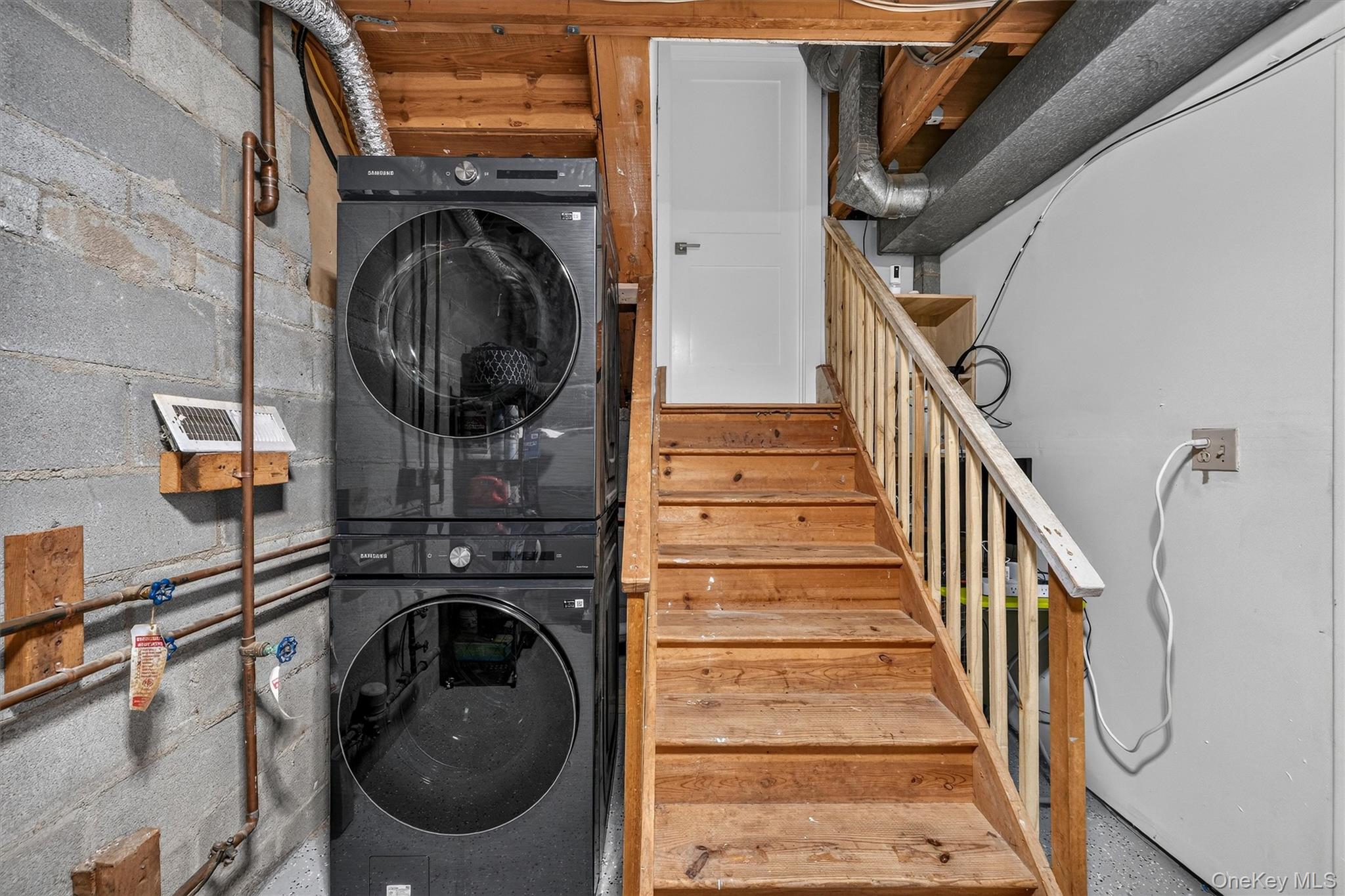 109 Woods End Road – For Rent photo 31