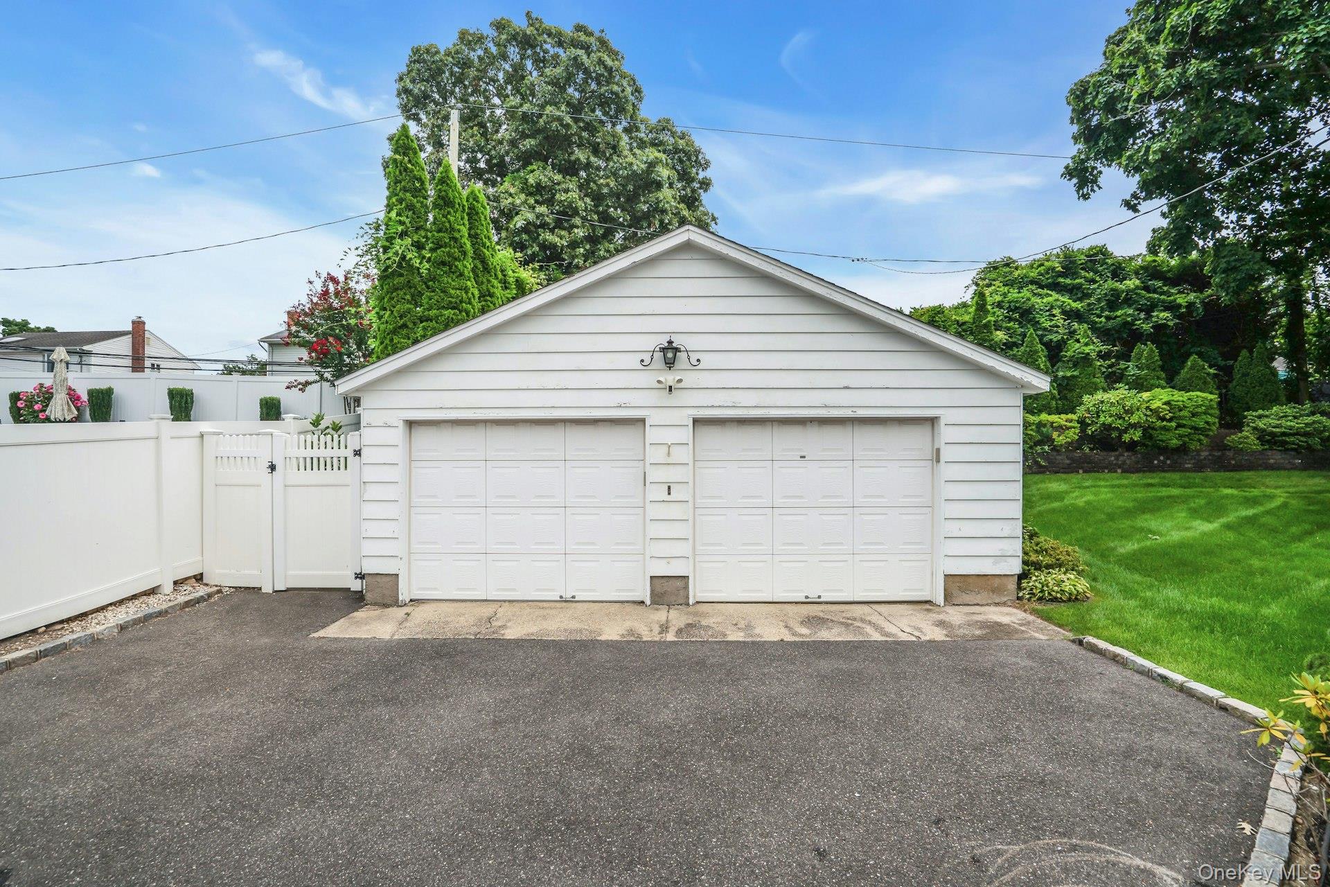 7 Tomkins Court – For Sale photo 41