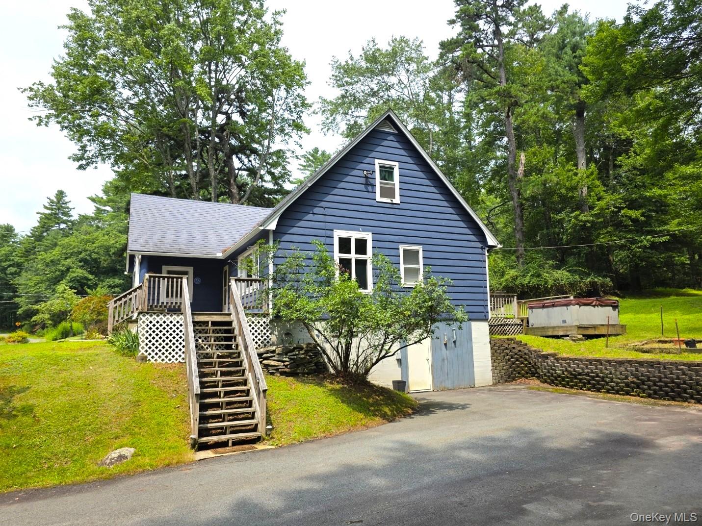 220 Mail Road – For Sale photo 4