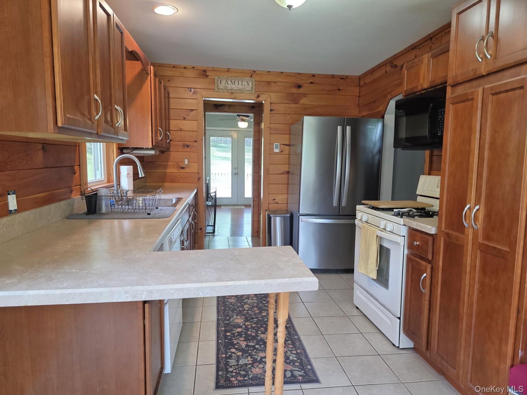 220 Mail Road – For Sale photo 11