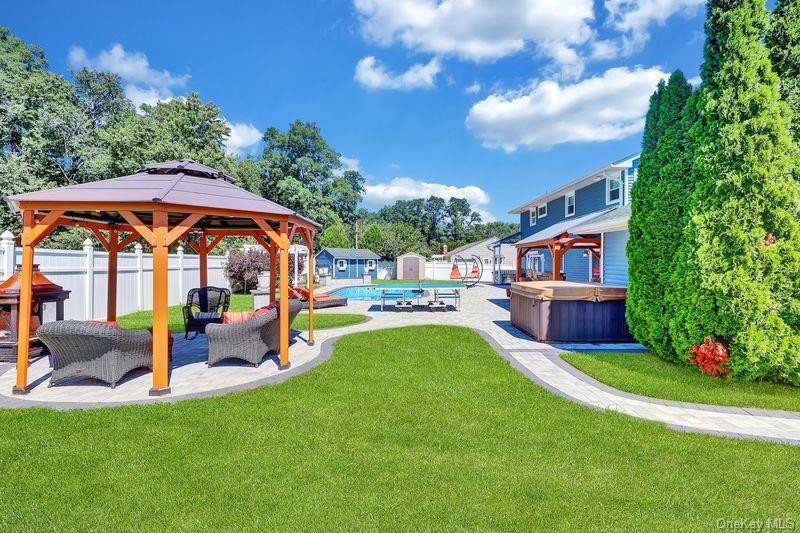 240 Woodhull Avenue – For Sale photo 32
