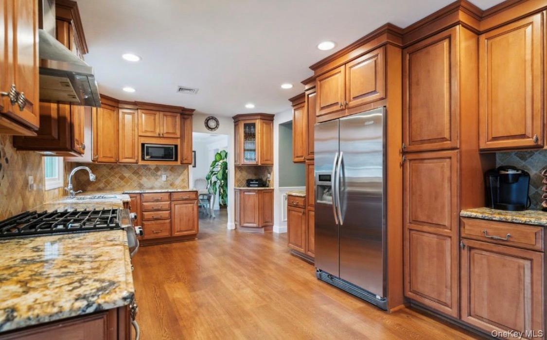 240 Woodhull Avenue – For Sale photo 25