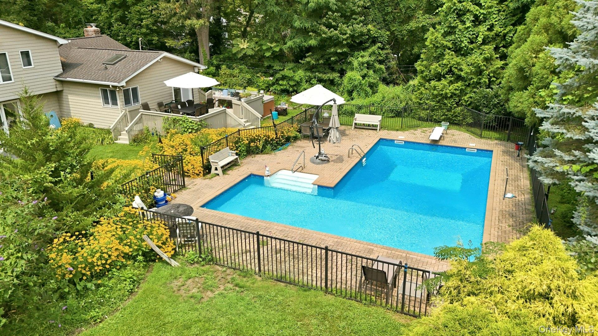 11 Soundview Drive – For Sale photo 29